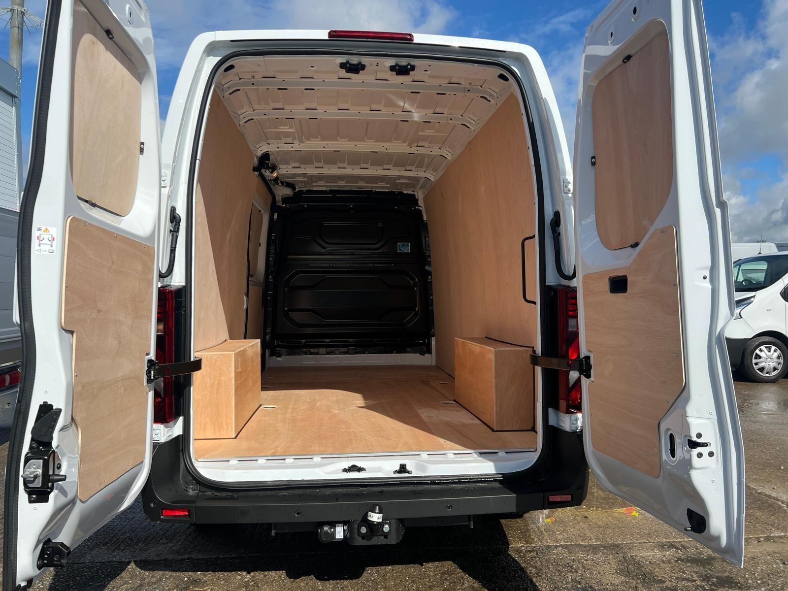 Renault Master Image 18