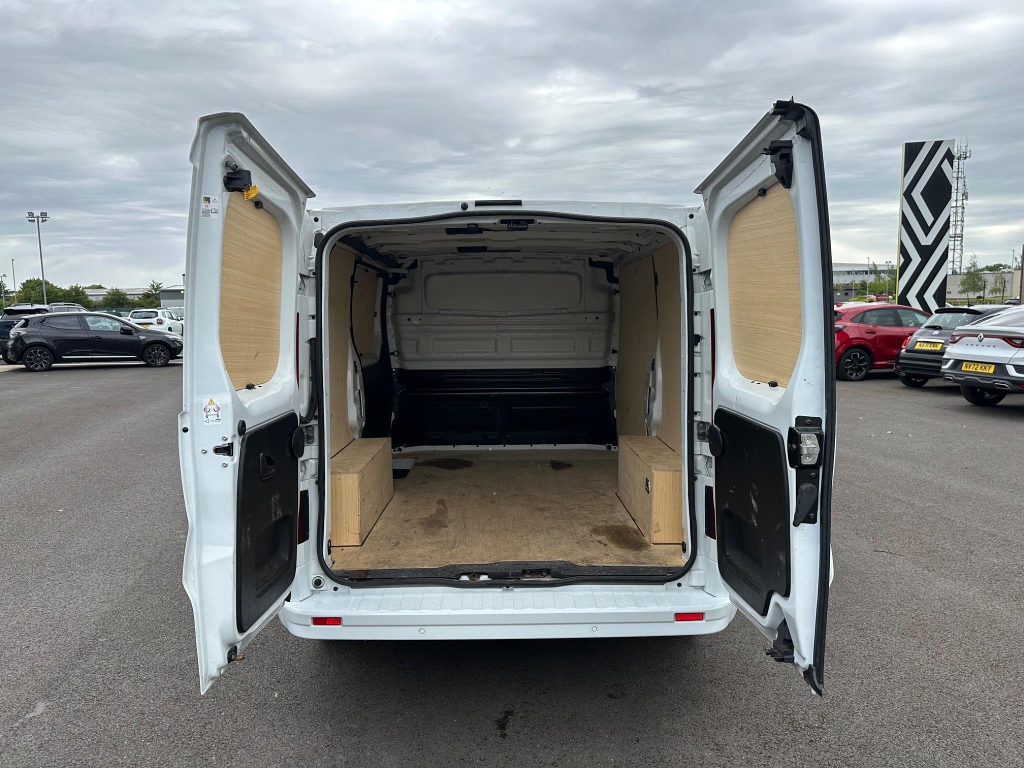 Renault Trafic Image 16