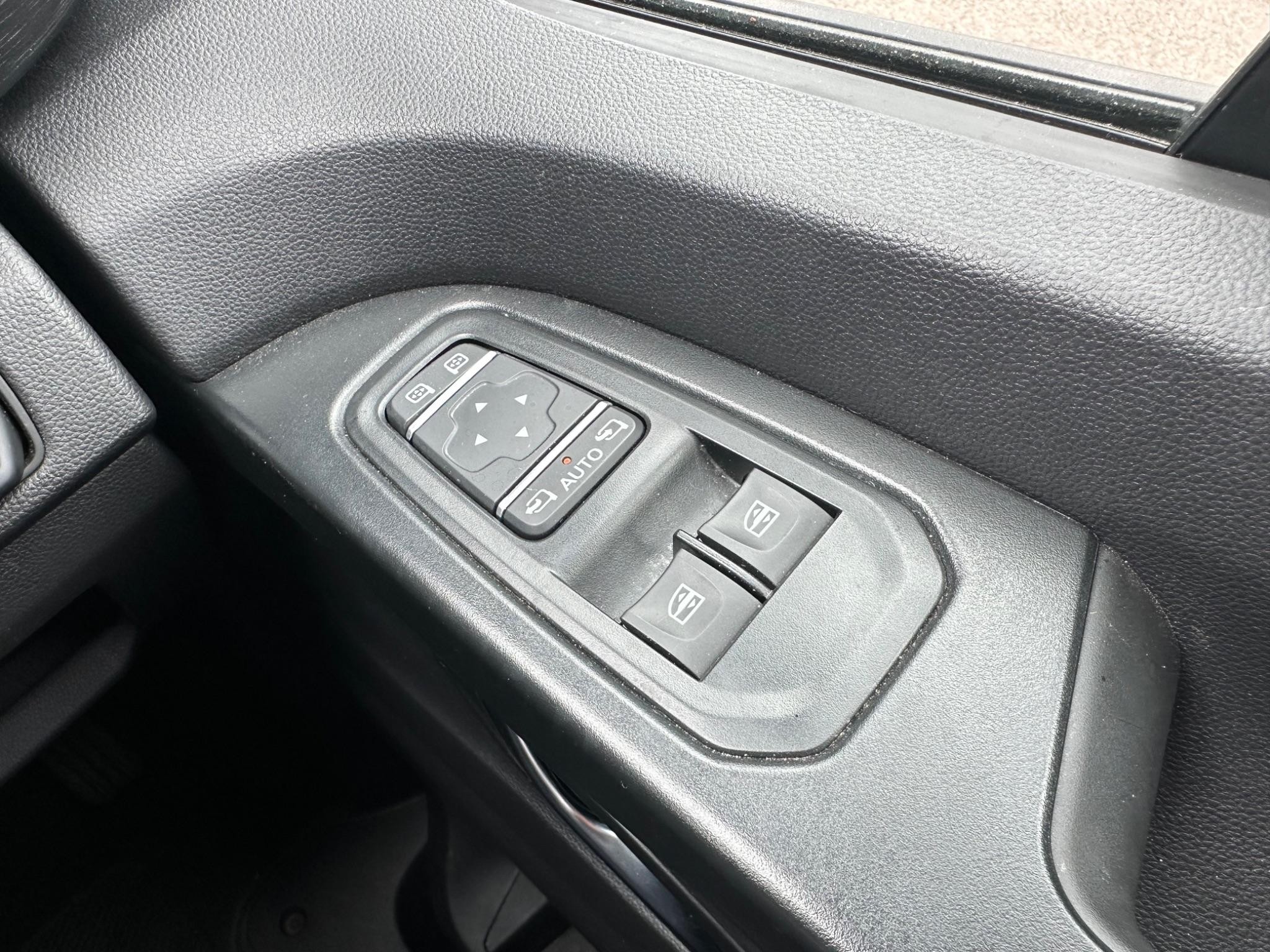 Renault Trafic Image 38