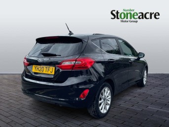 Ford Fiesta 1.0T EcoBoost Titanium Euro 6 (s/s) 5dr YH20TFJ Image 3