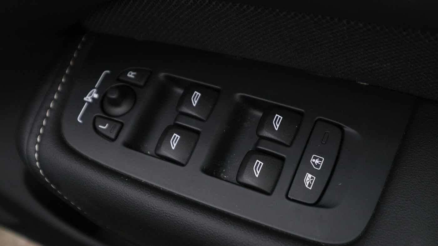 Volvo XC60 Image 25
