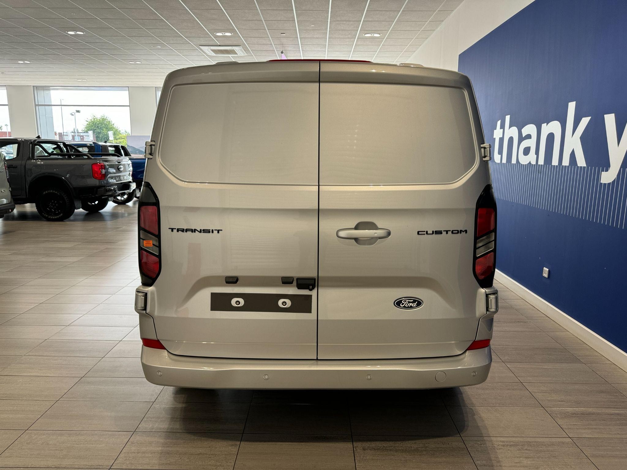 Ford Transit Custom Image 5
