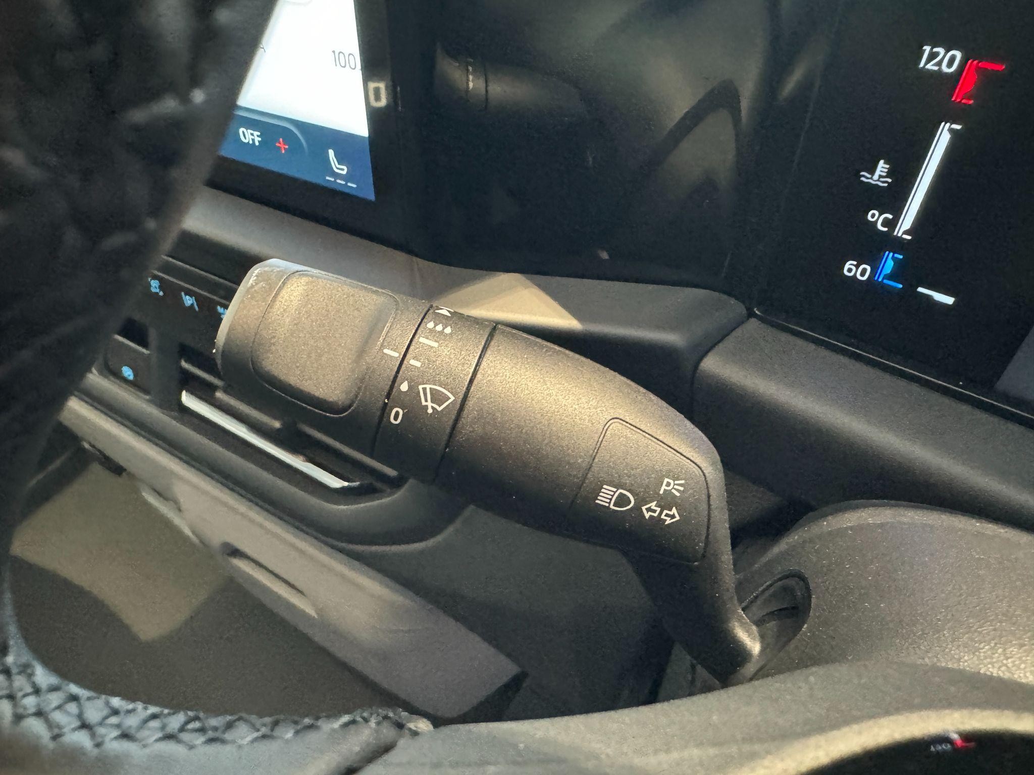Ford Transit Custom Image 10
