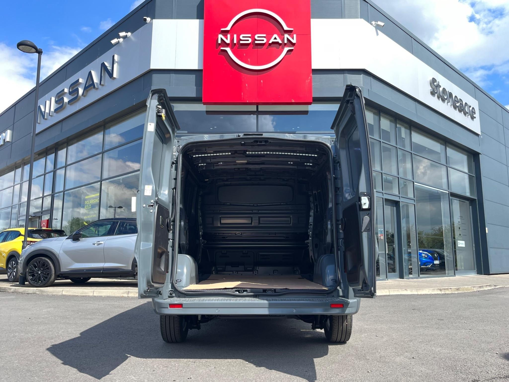 Nissan Primastar Image 5