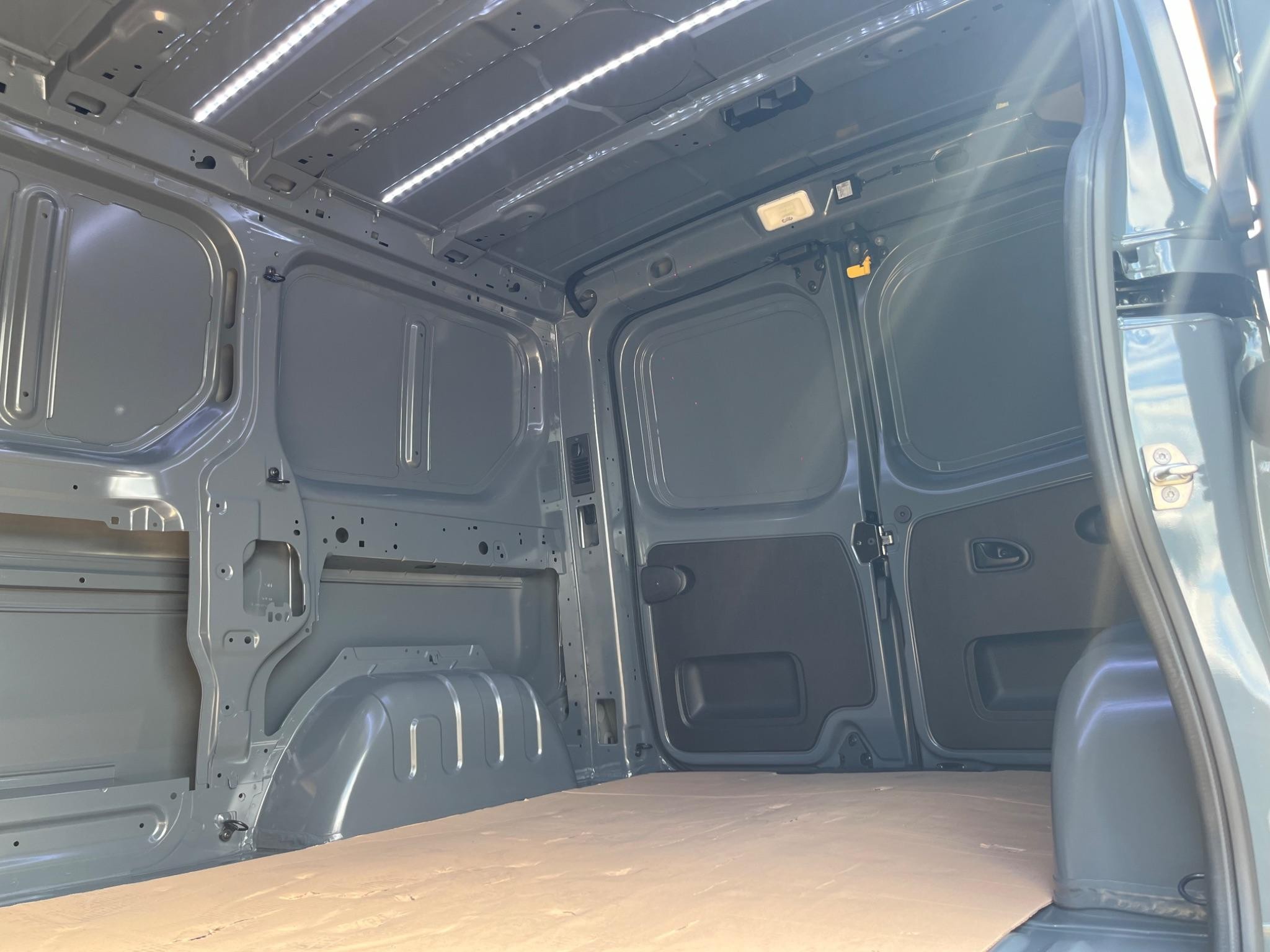Nissan Primastar Image 11