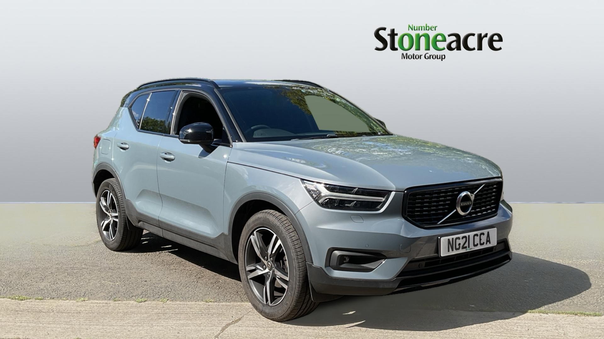 Volvo XC40 Image 1