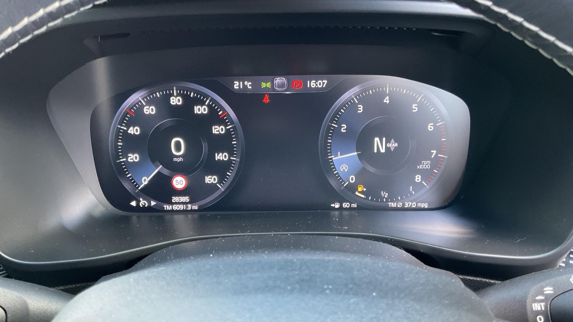 Volvo XC40 Image 12
