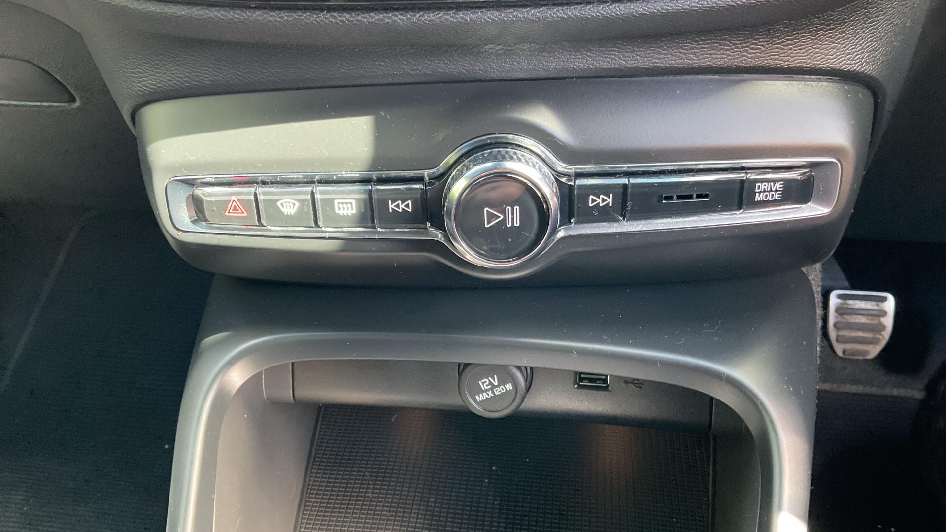 Volvo XC40 Image 26