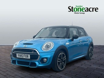 MINI Hatch 5-Door Hatch Cooper SD YH15FXR Image 3