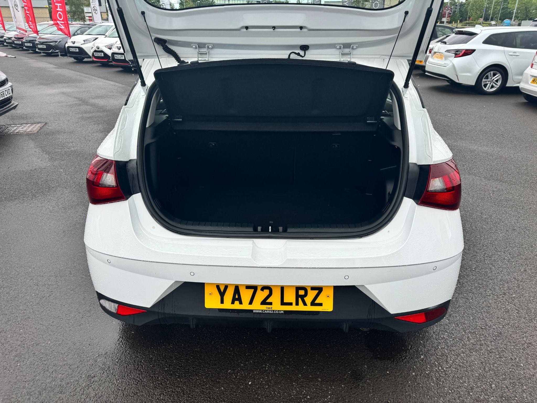 Hyundai i20 Image 10