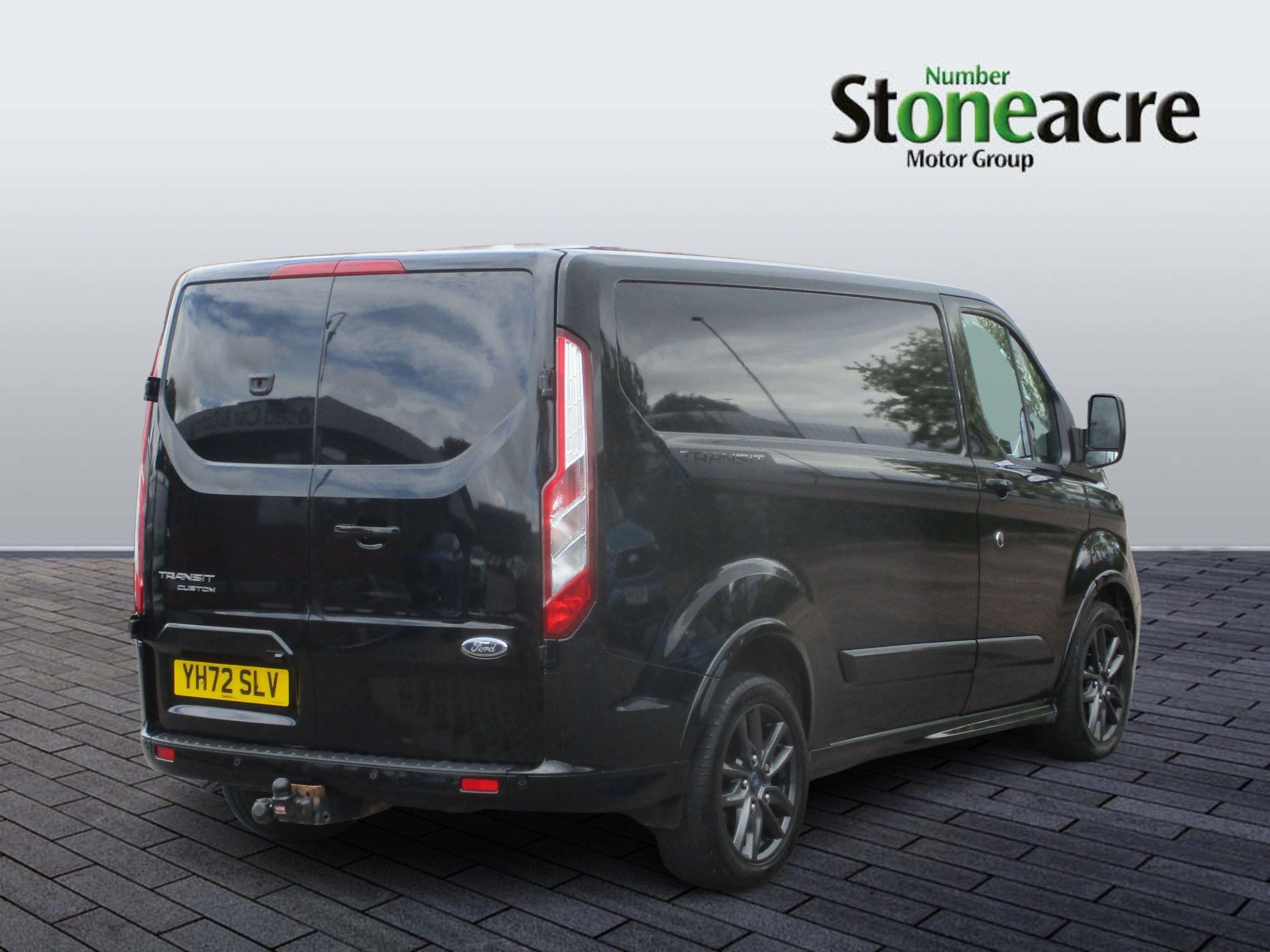 Ford Transit Custom Image 3