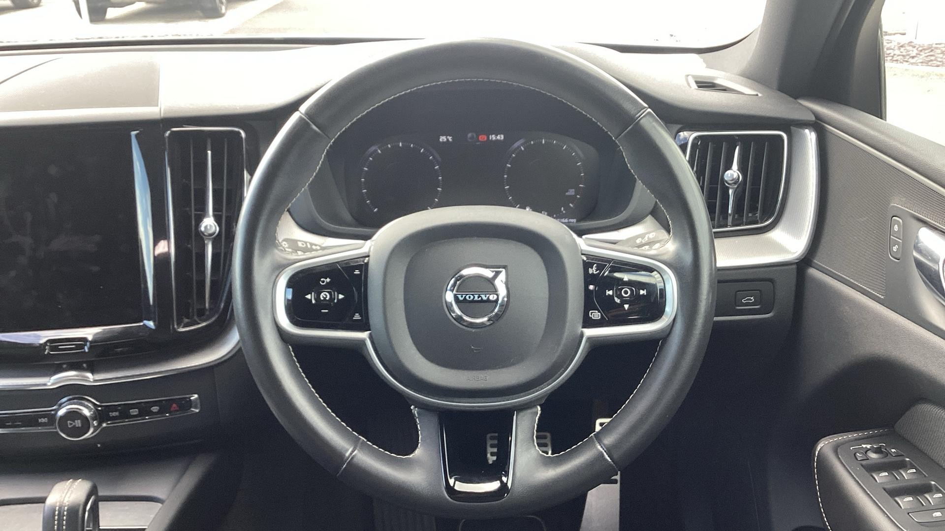 Volvo XC60 Image 10