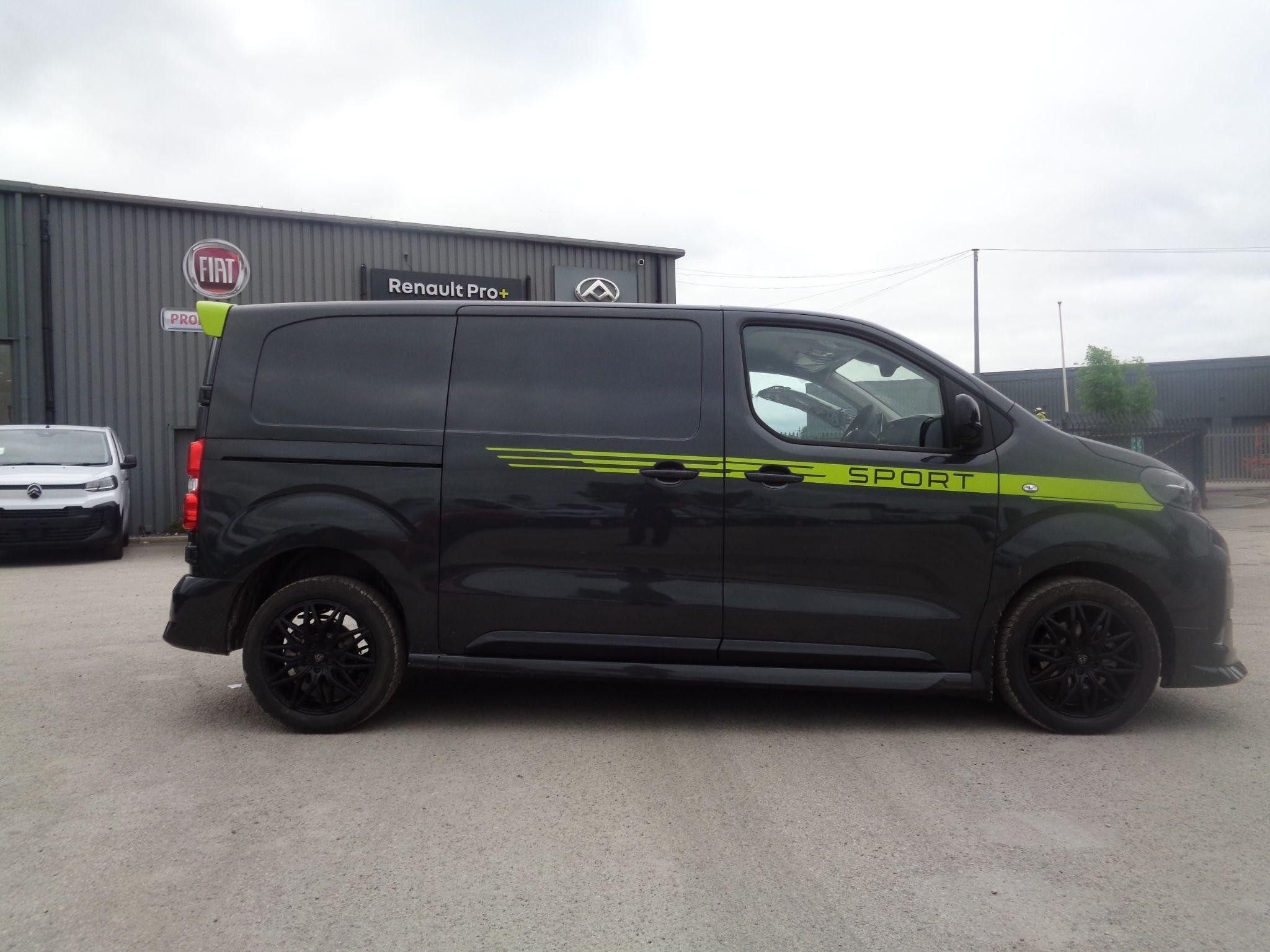 Peugeot Expert Image 2
