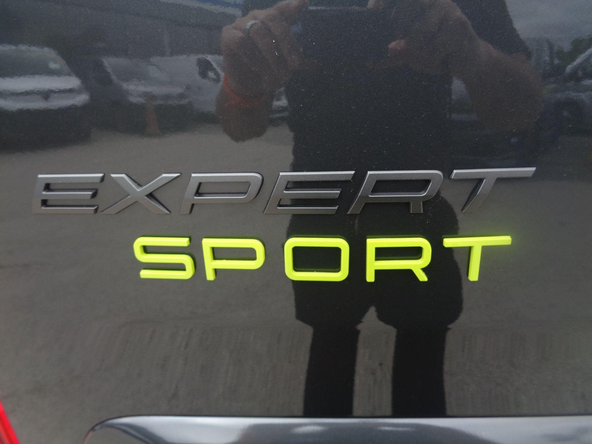 Peugeot Expert Image 18