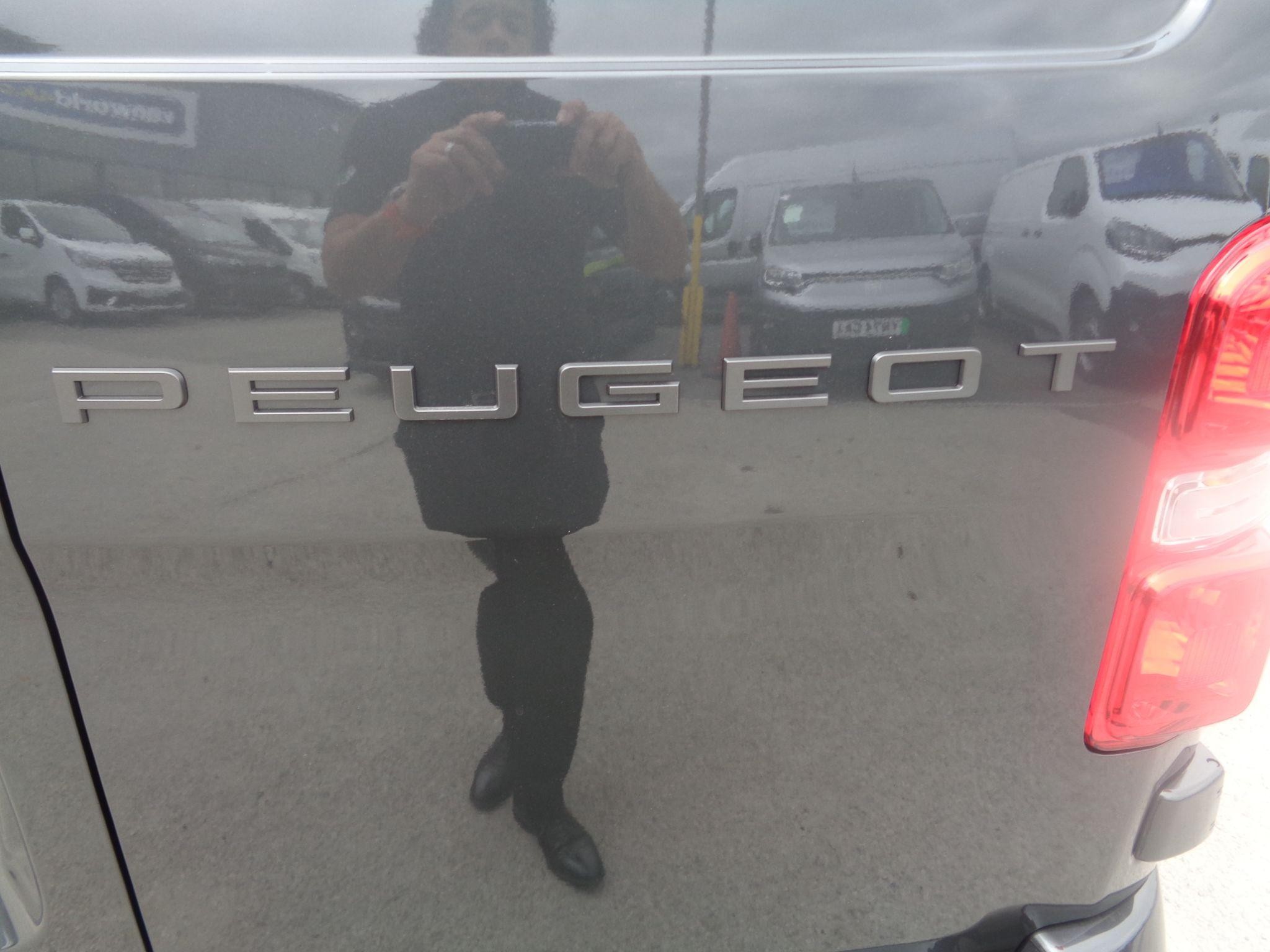 Peugeot Expert Image 19