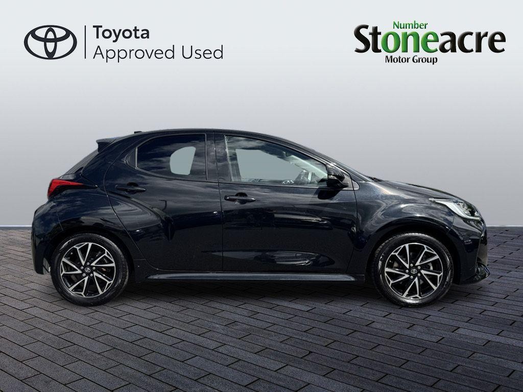 Toyota Yaris Image 4