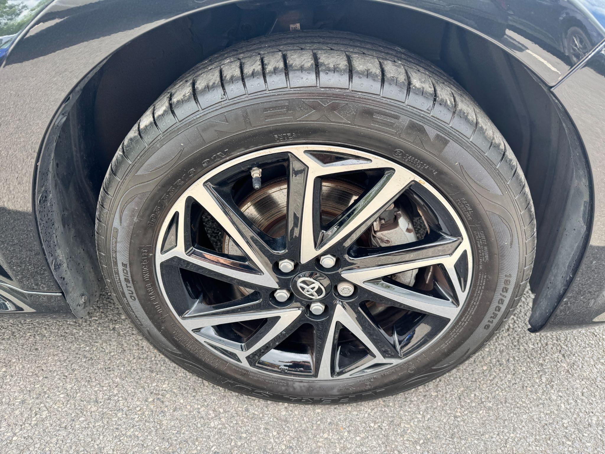 Toyota Yaris Image 11