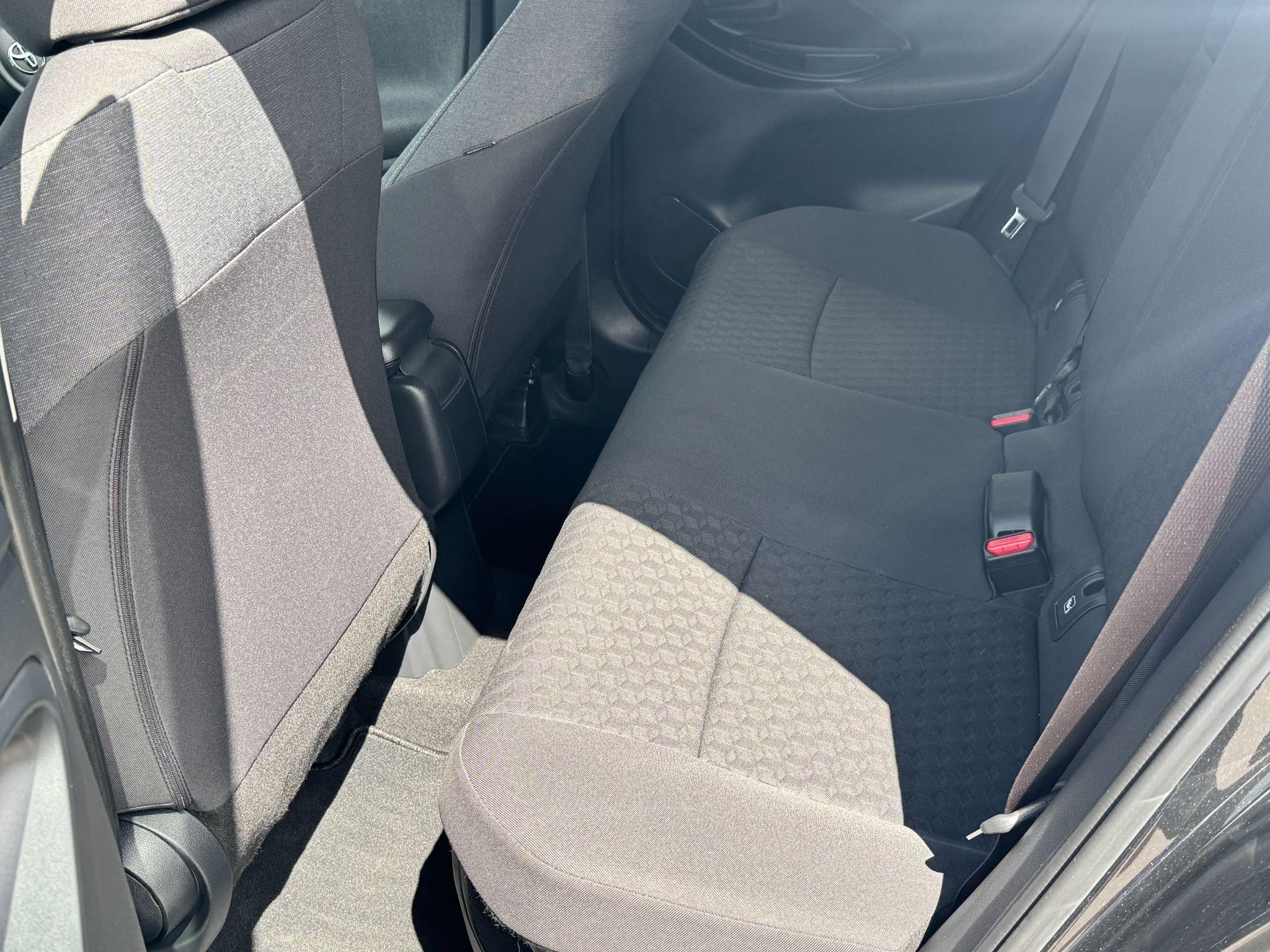 Toyota Yaris Image 15