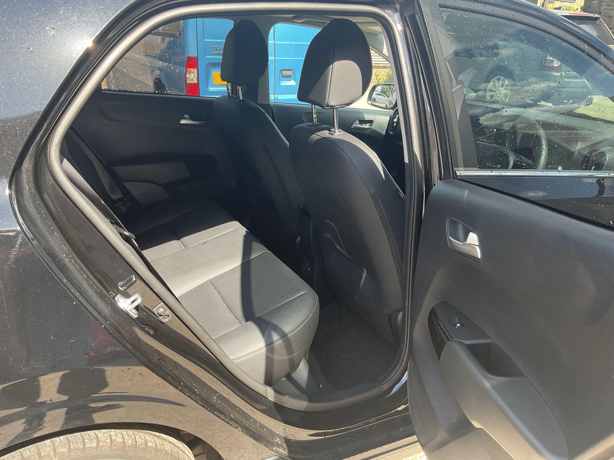 Kia Picanto Image 12