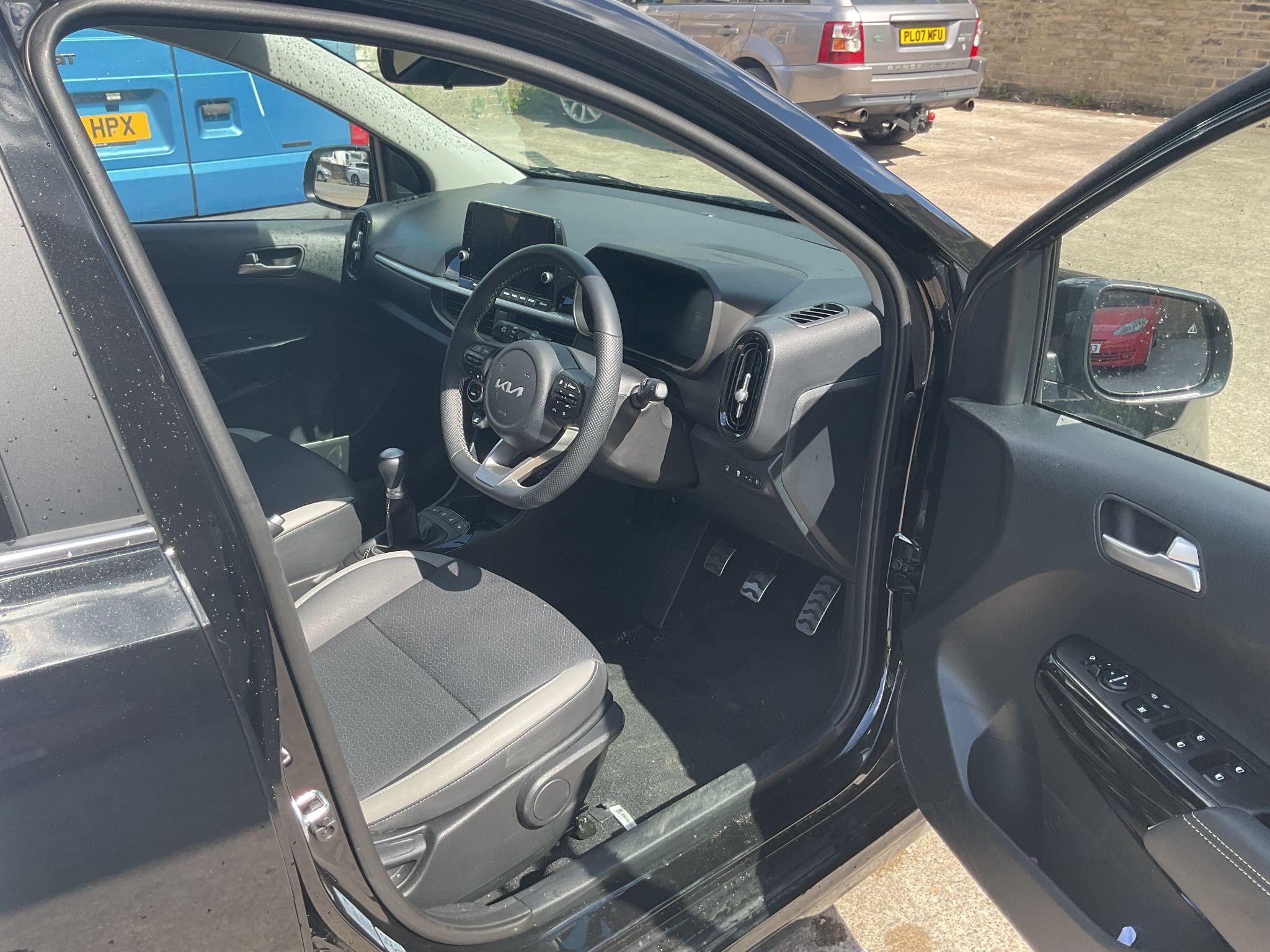 Kia Picanto Image 14