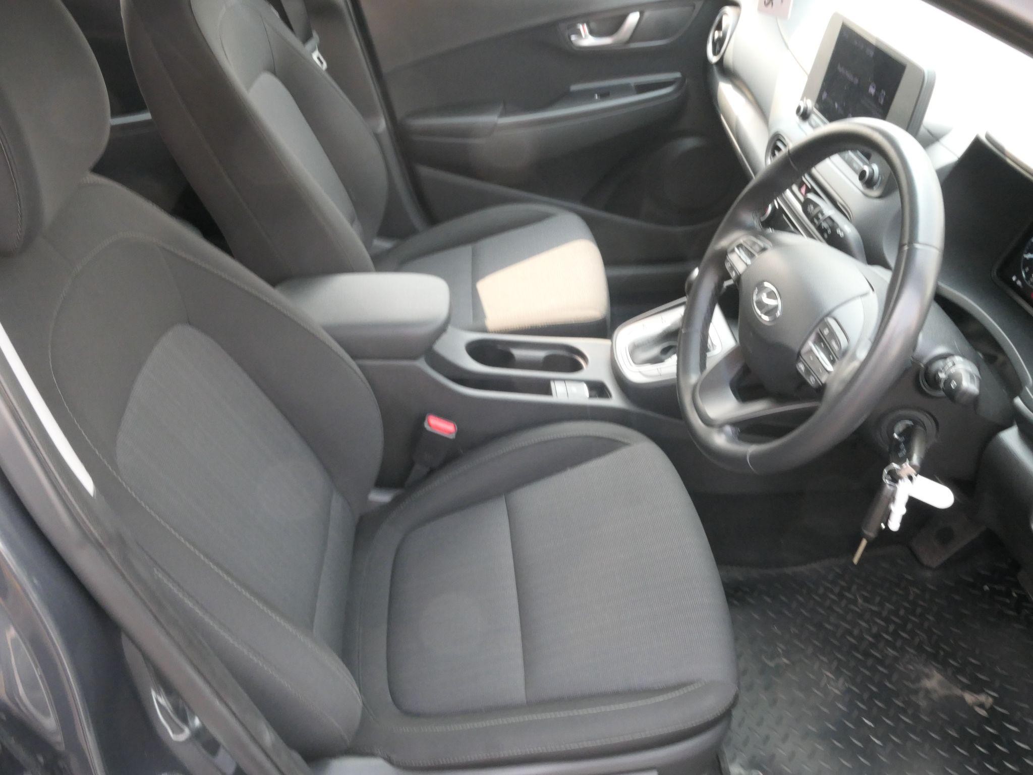 Hyundai KONA Image 12