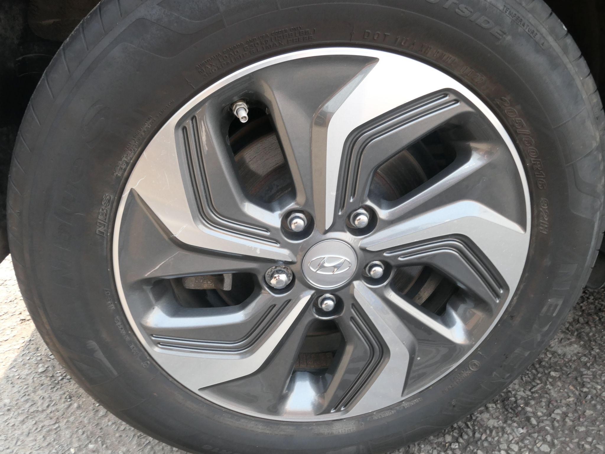 Hyundai KONA Image 17