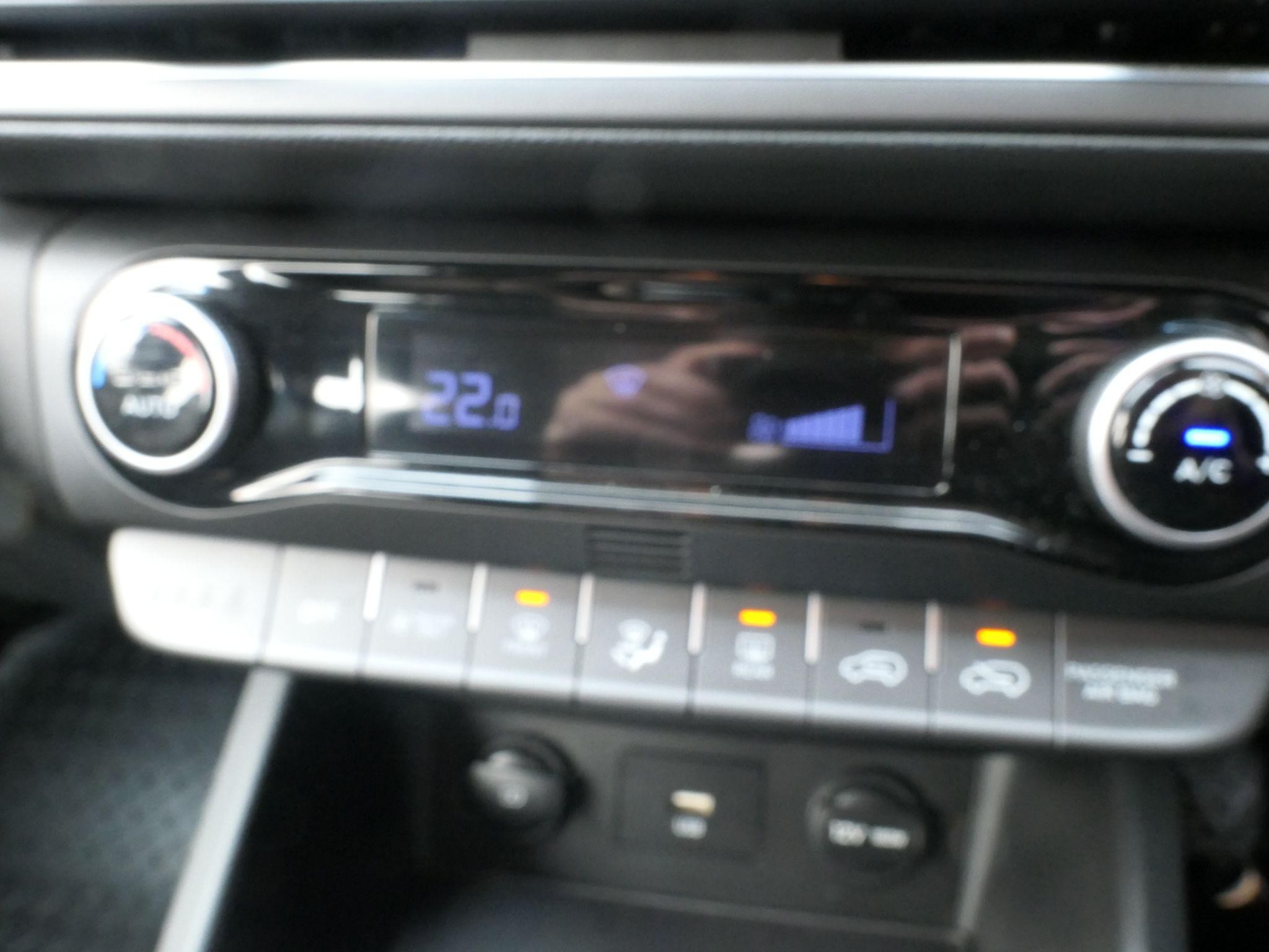 Hyundai KONA Image 20
