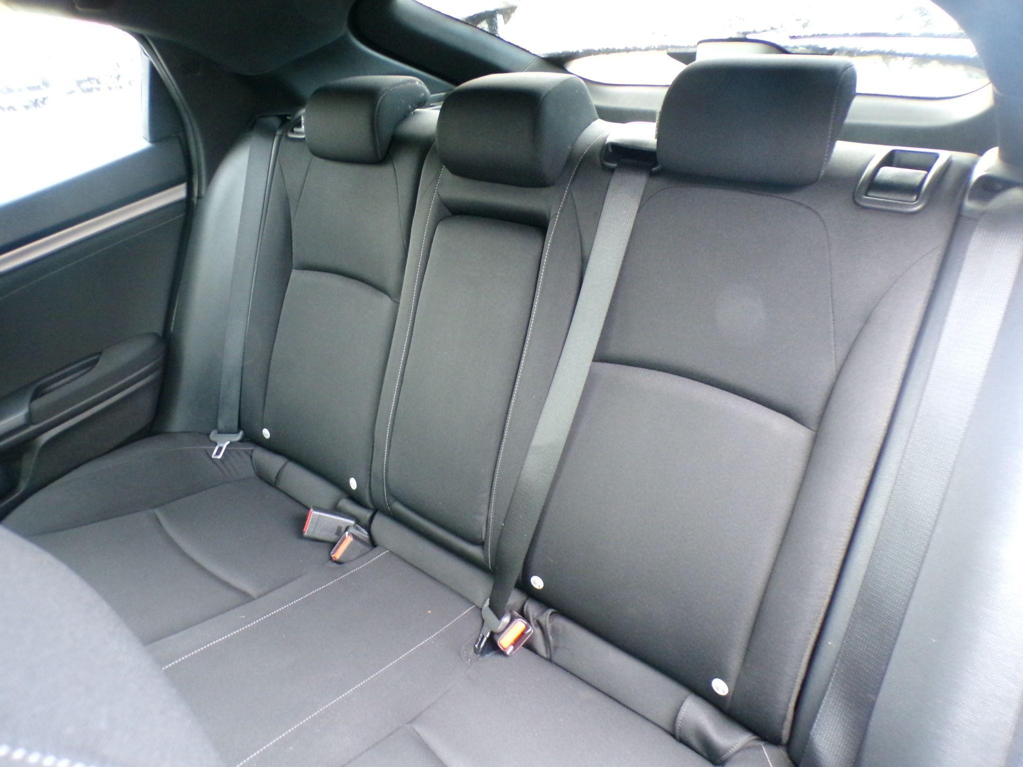 Honda Civic Image 13