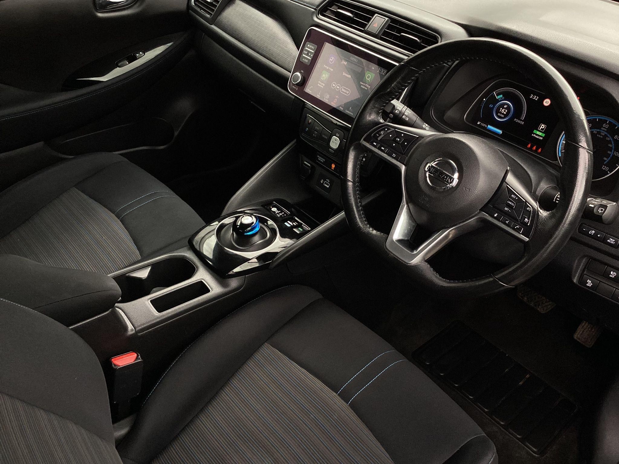 Nissan LEAF Image 11