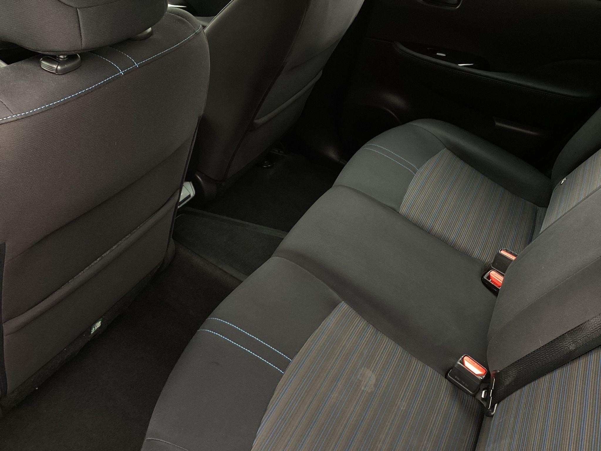 Nissan LEAF Image 15
