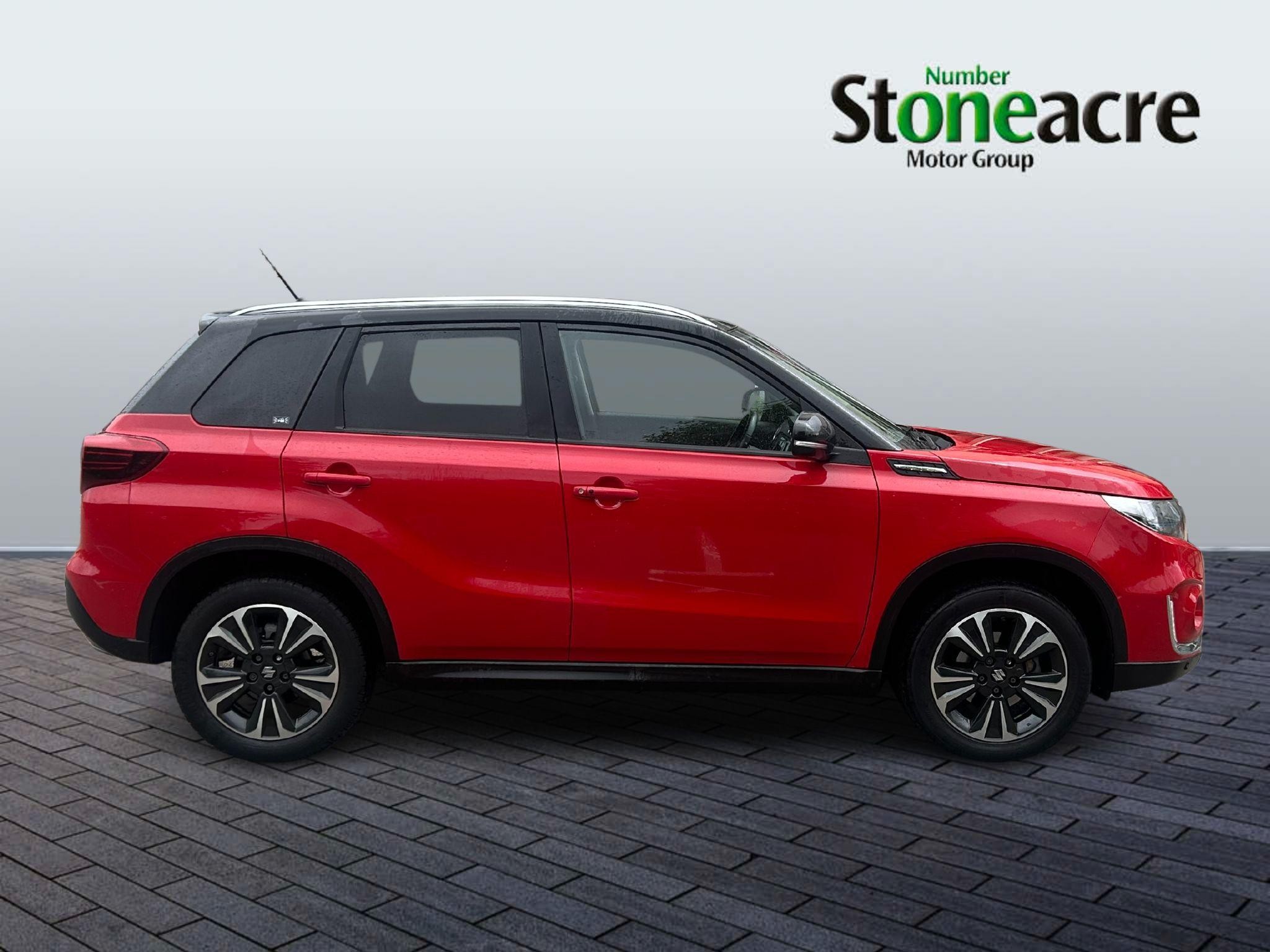 Suzuki Vitara Image 2