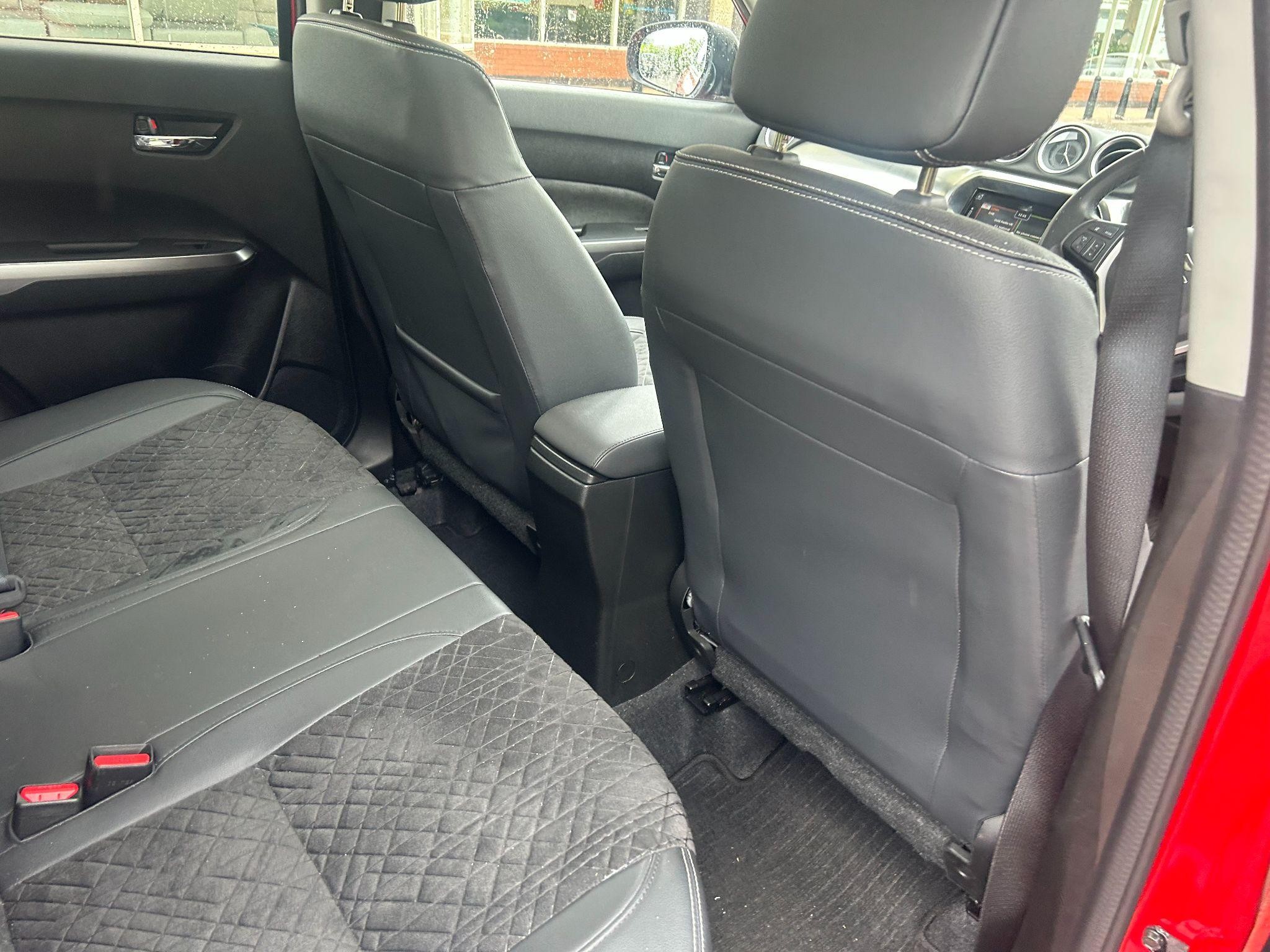 Suzuki Vitara Image 15