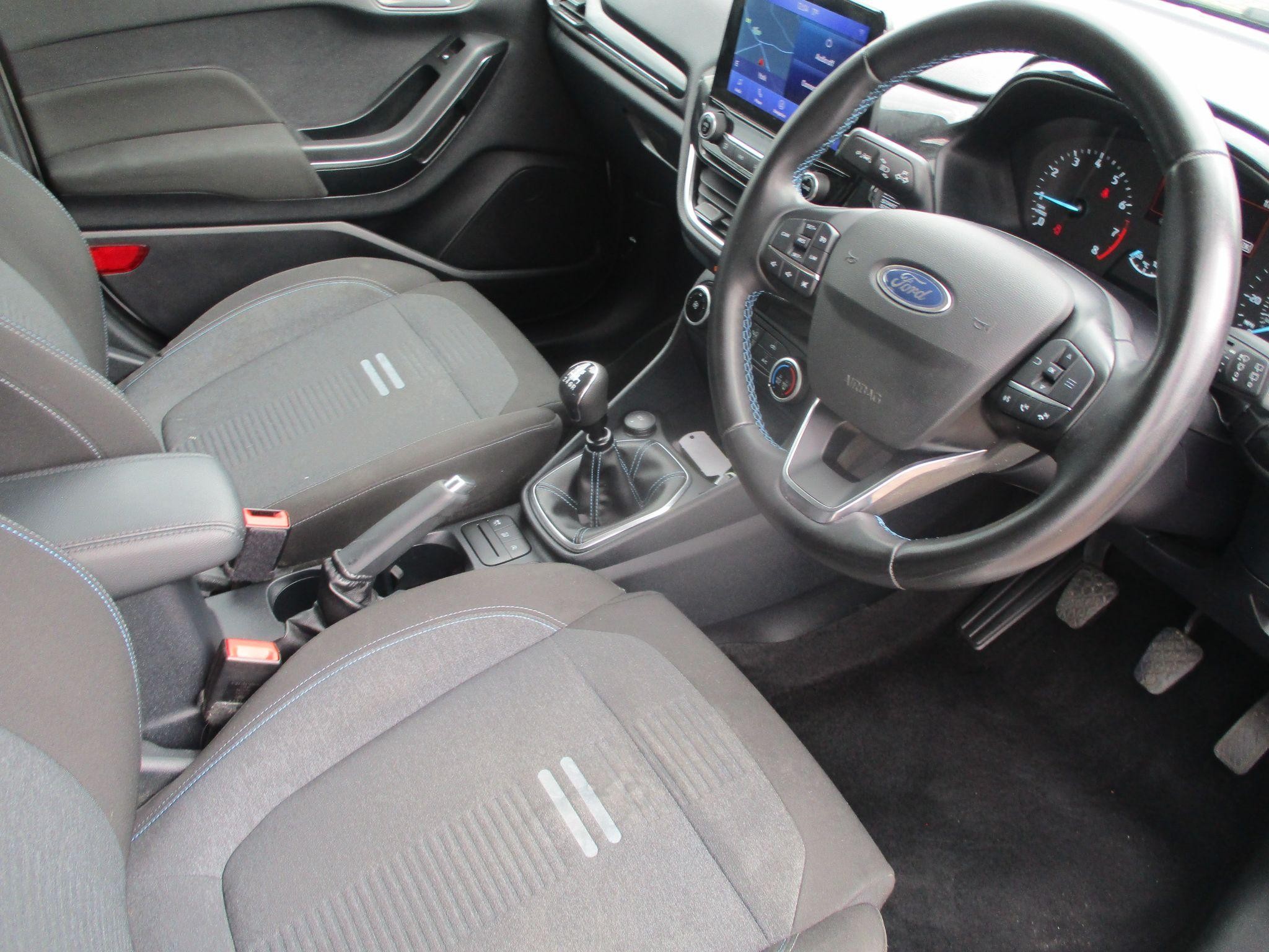 Ford Fiesta Image 10