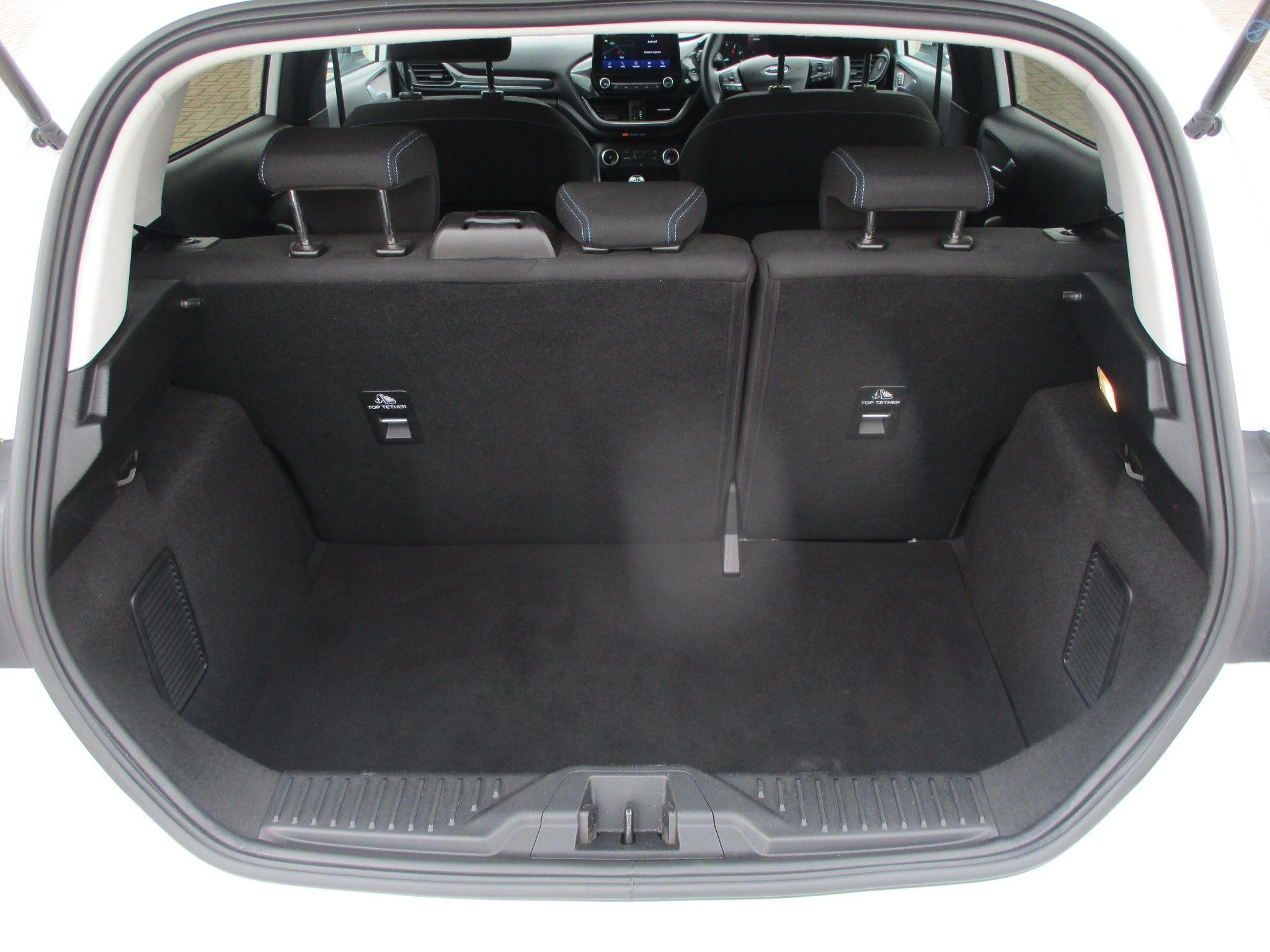 Ford Fiesta Image 18