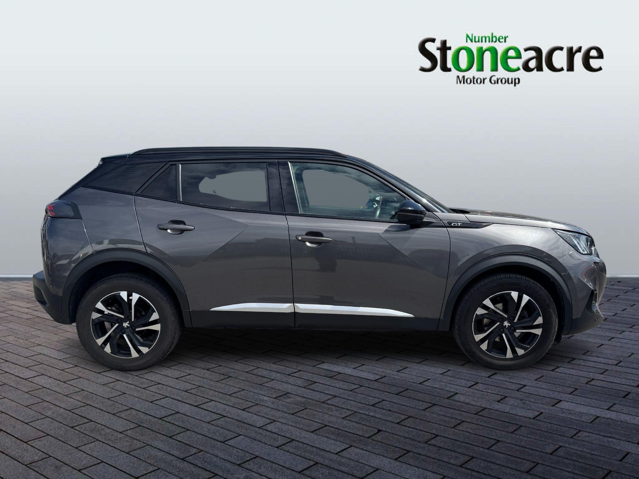 Peugeot 2008 Image 2