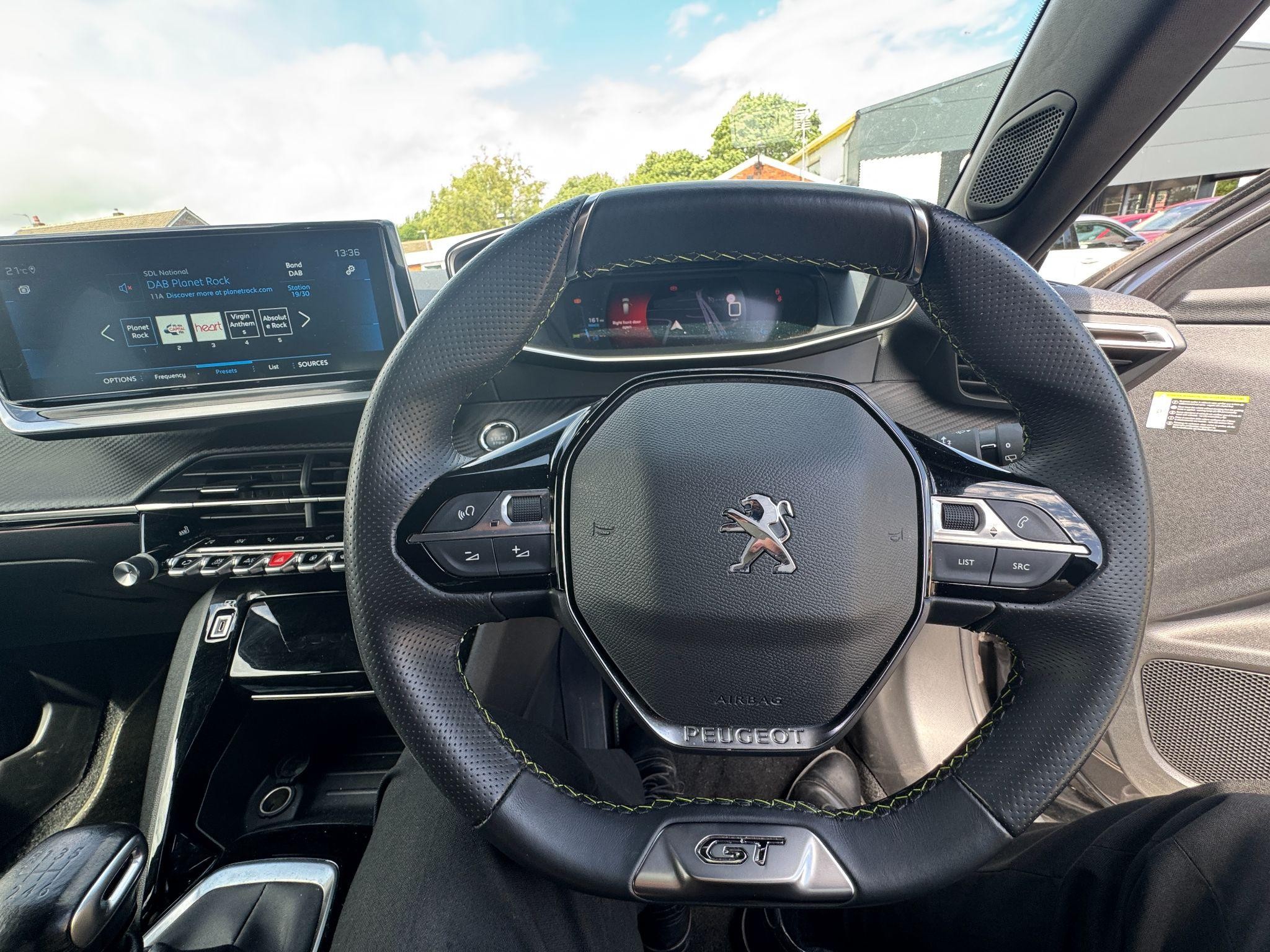 Peugeot 2008 Image 18