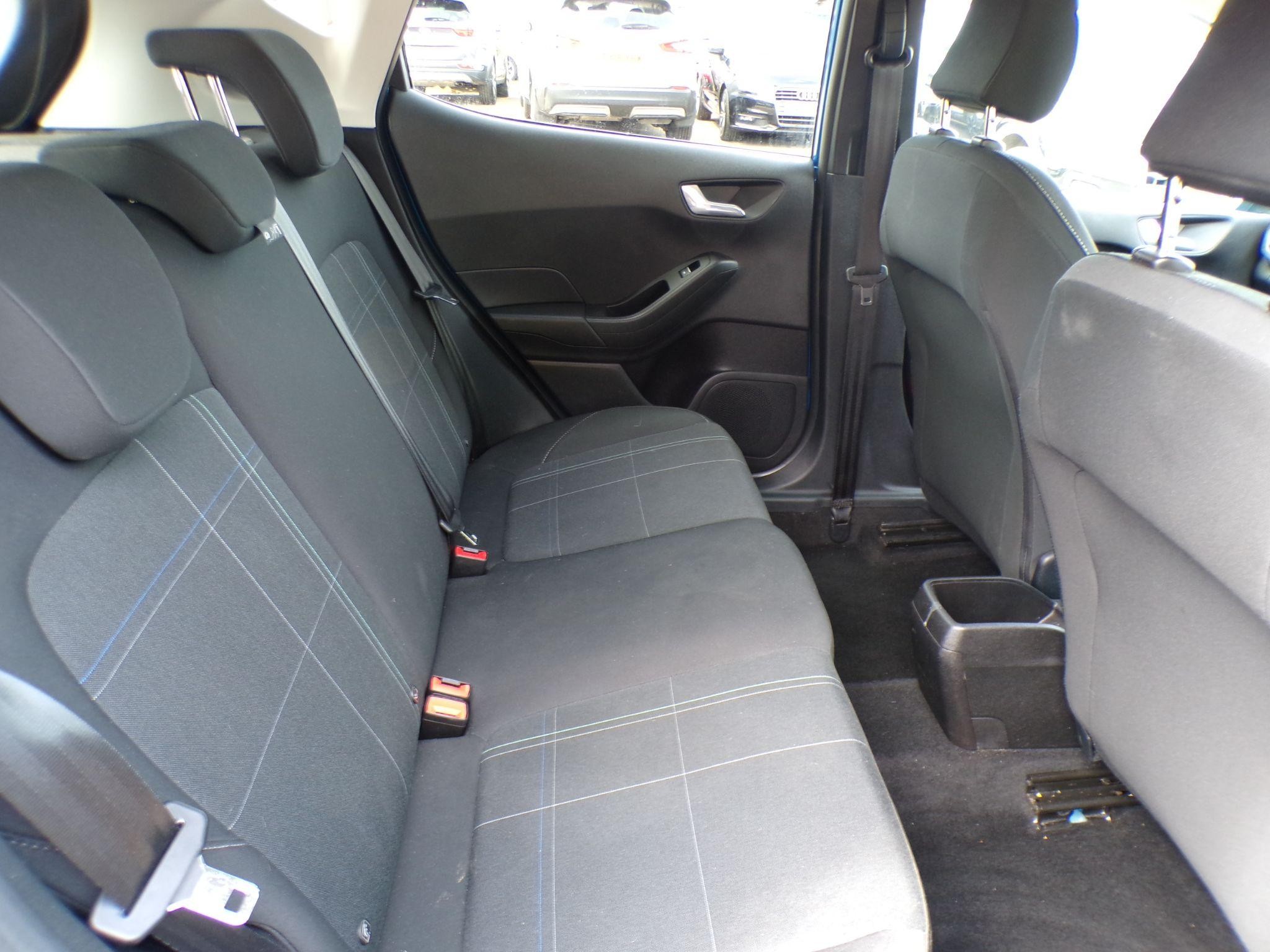 Ford Fiesta Image 14