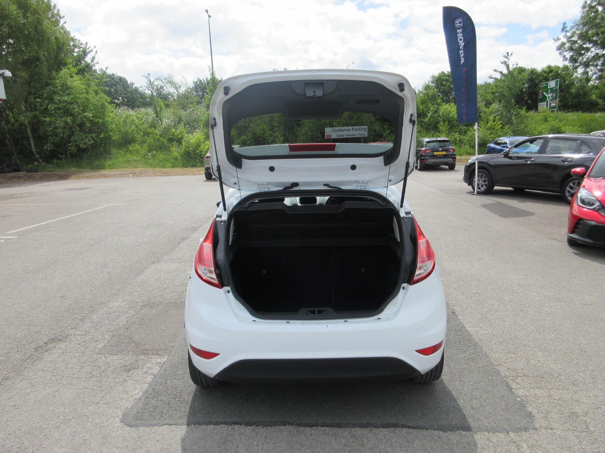Ford Fiesta Image 13
