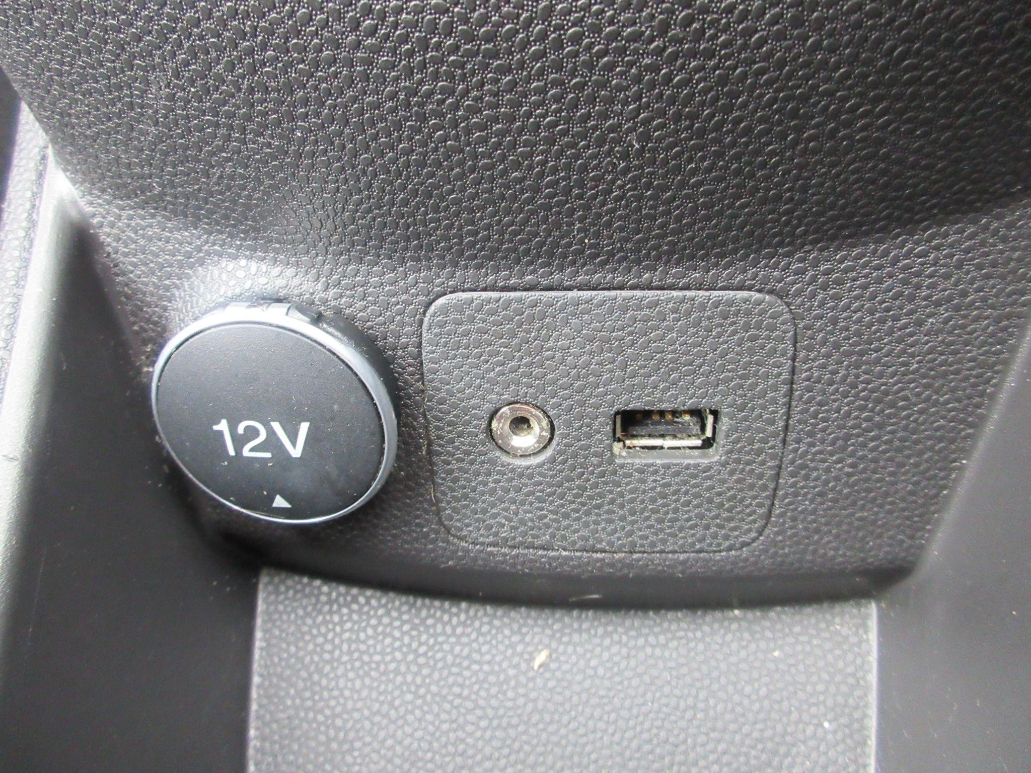 Ford Fiesta Image 26