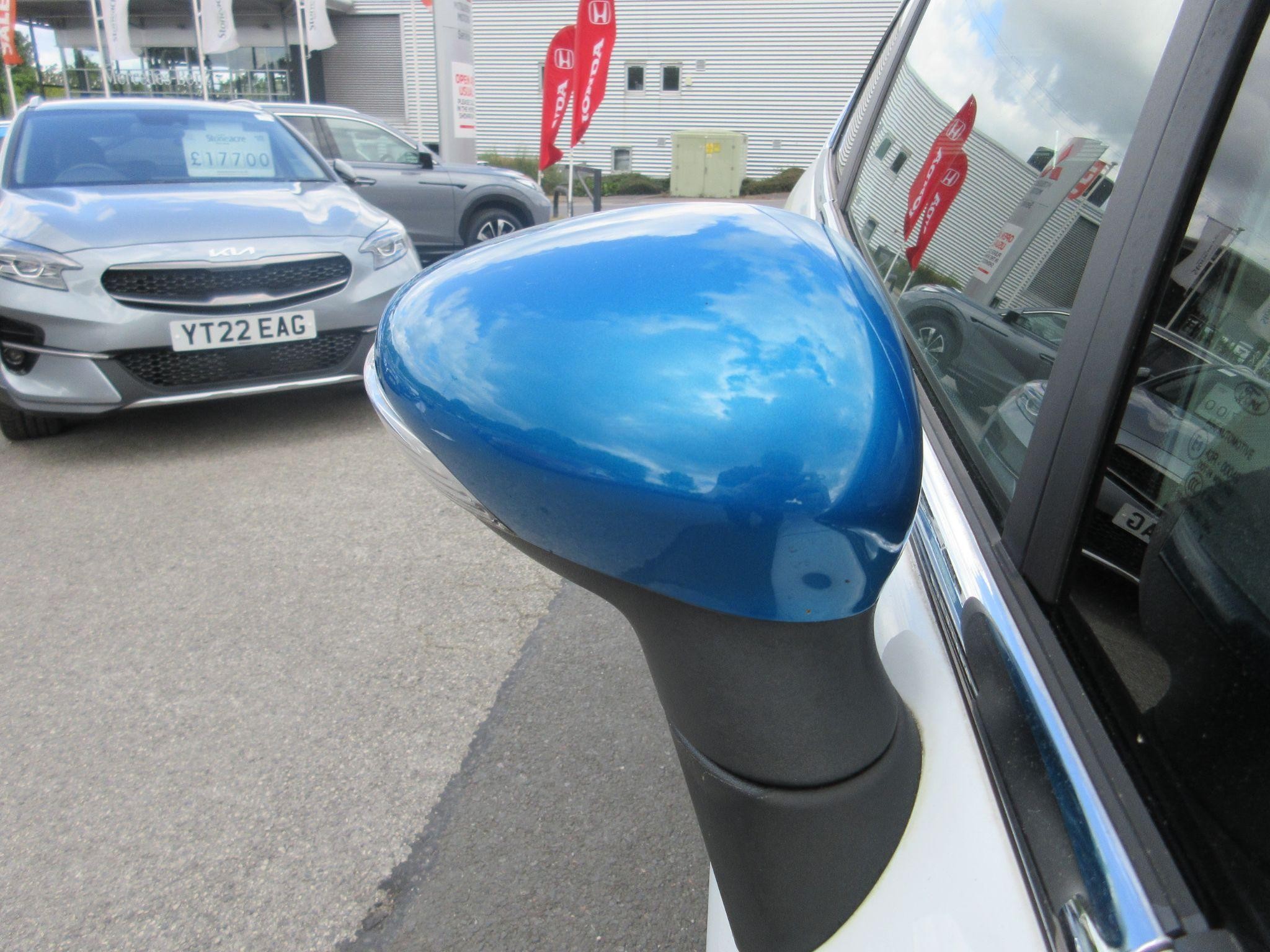 Ford Fiesta Image 40