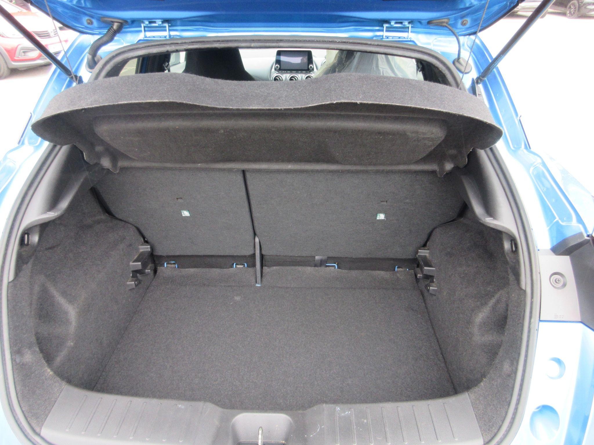 Nissan Juke Image 11