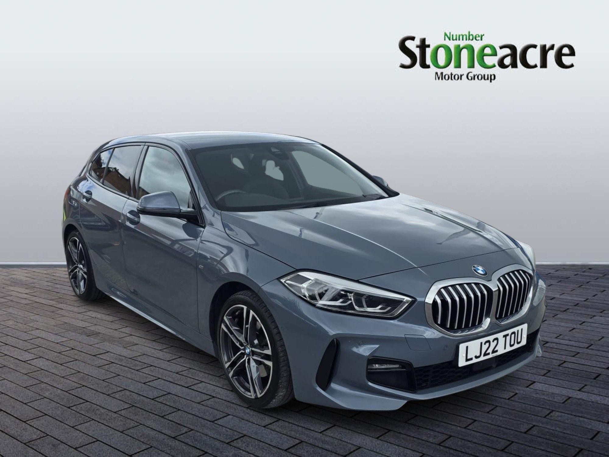 BMW 1 Series Image 1