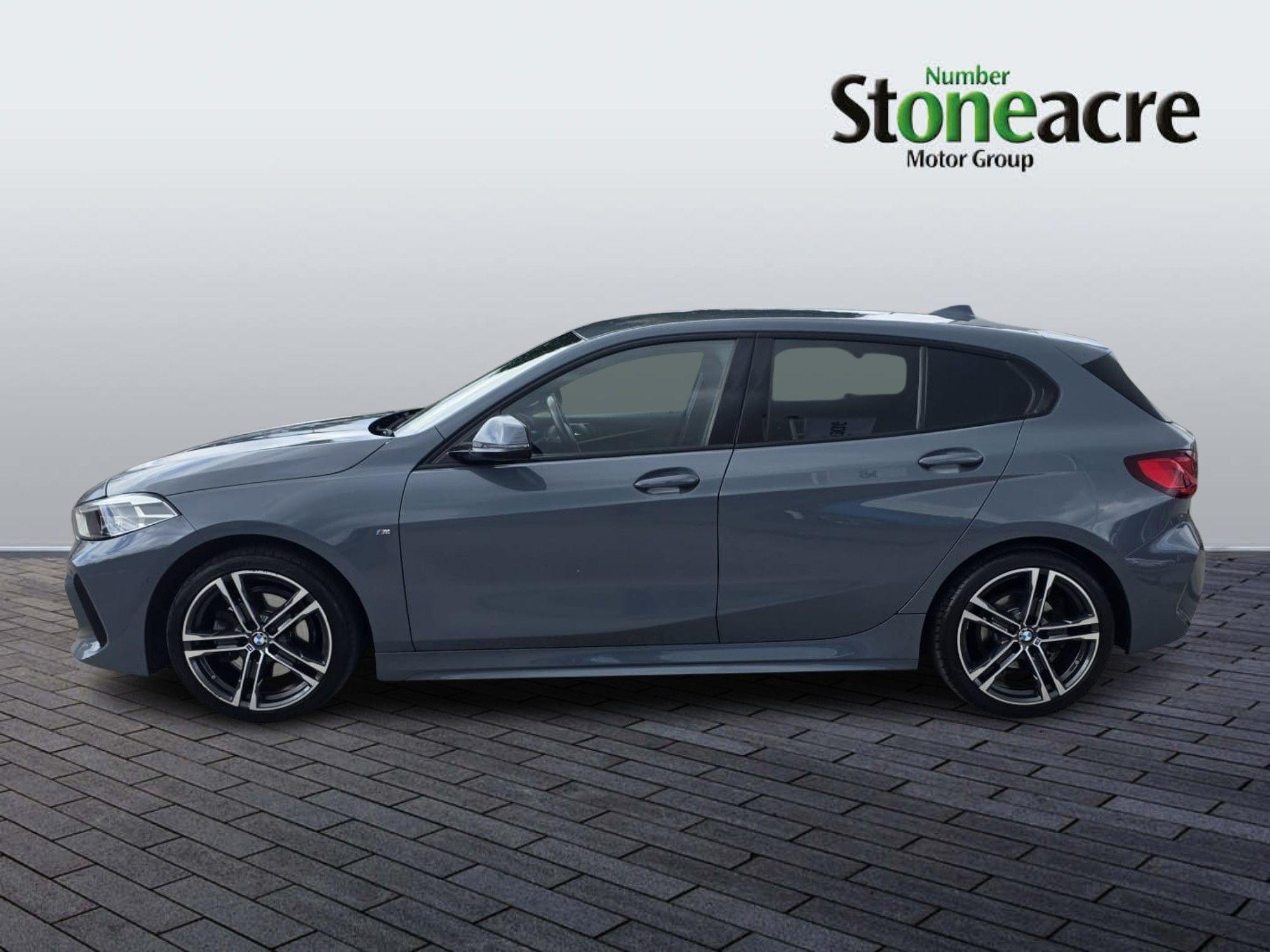 BMW 1 Series Image 6