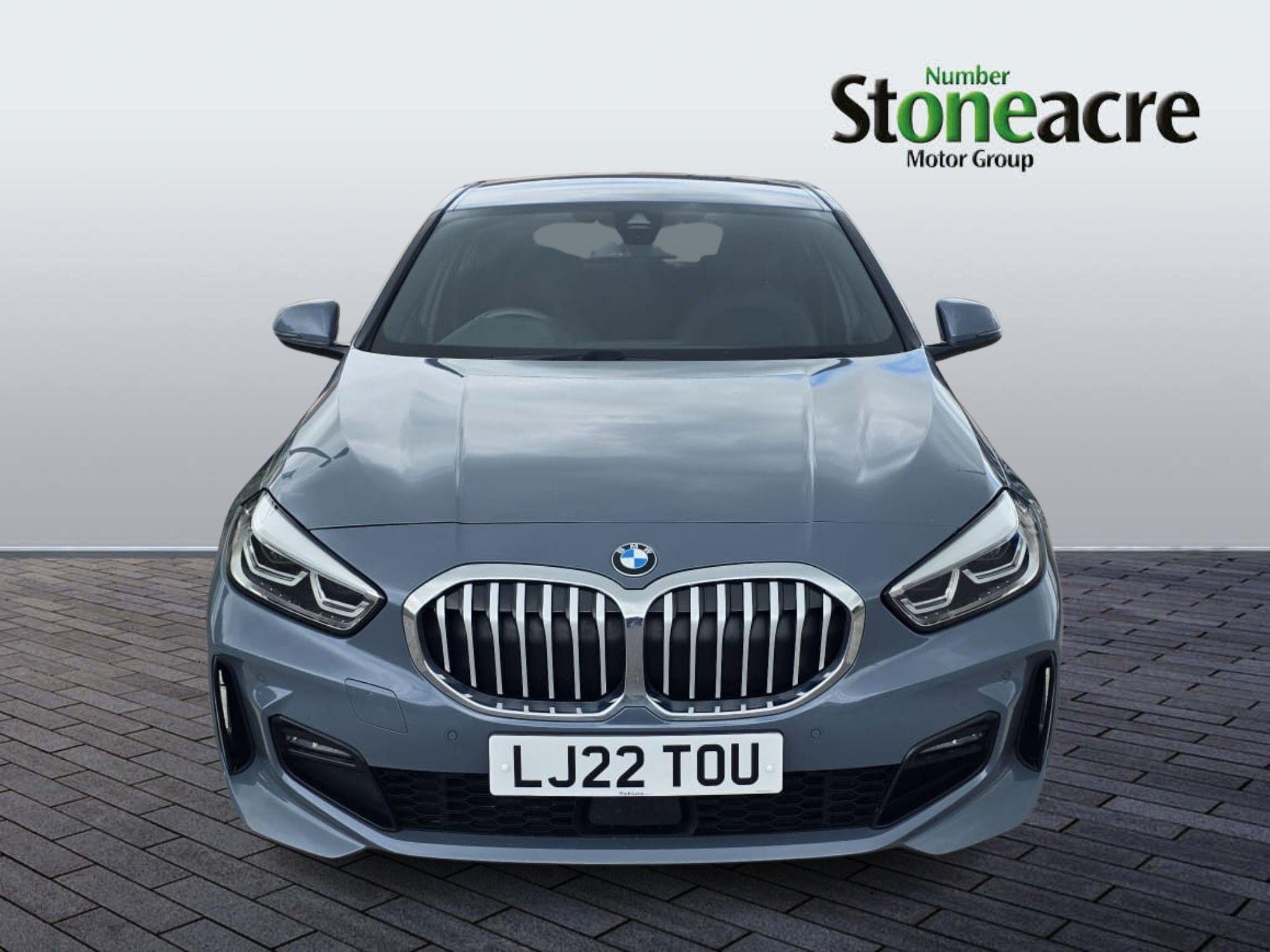 BMW 1 Series Image 8