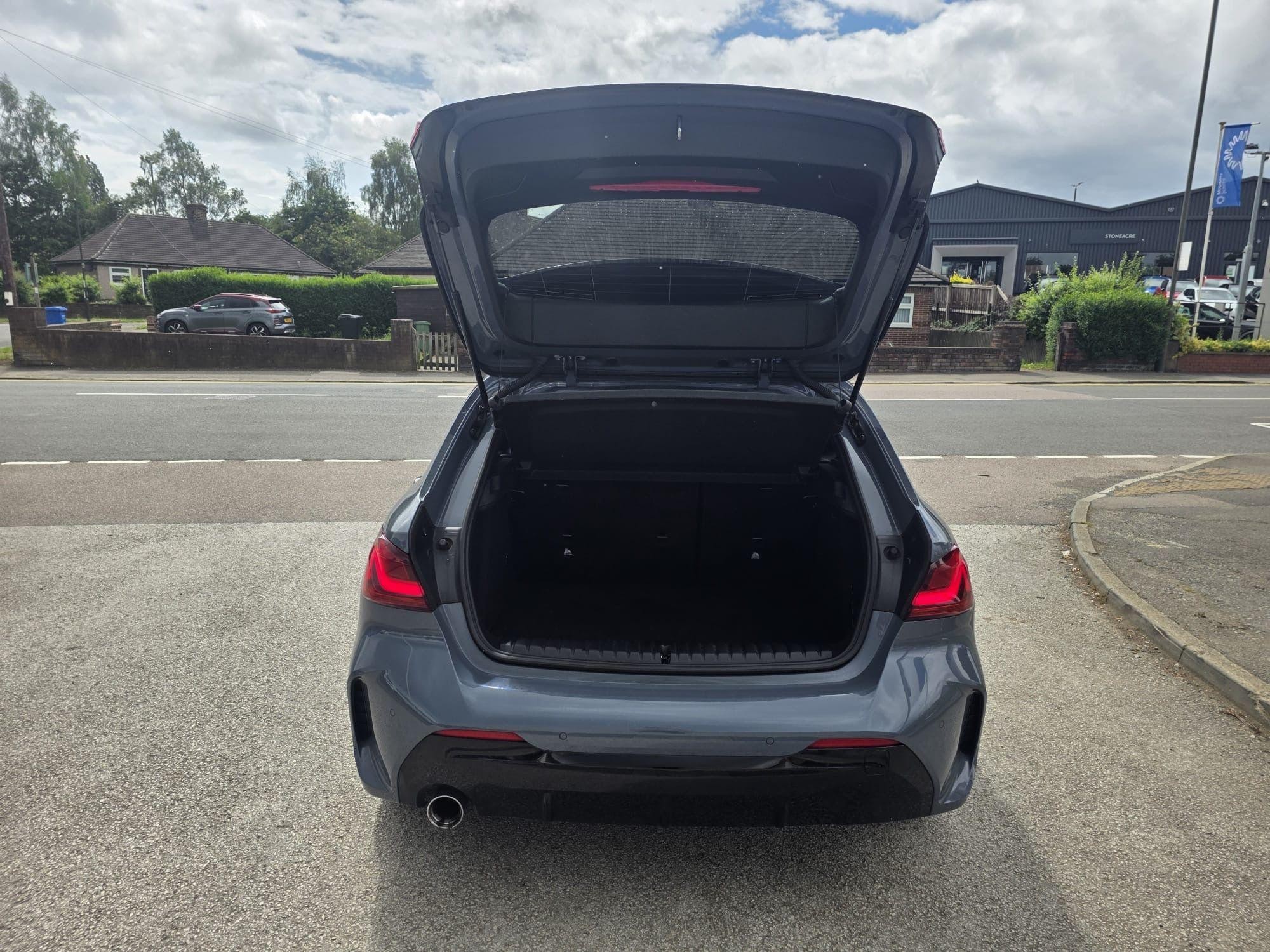 BMW 1 Series Image 9