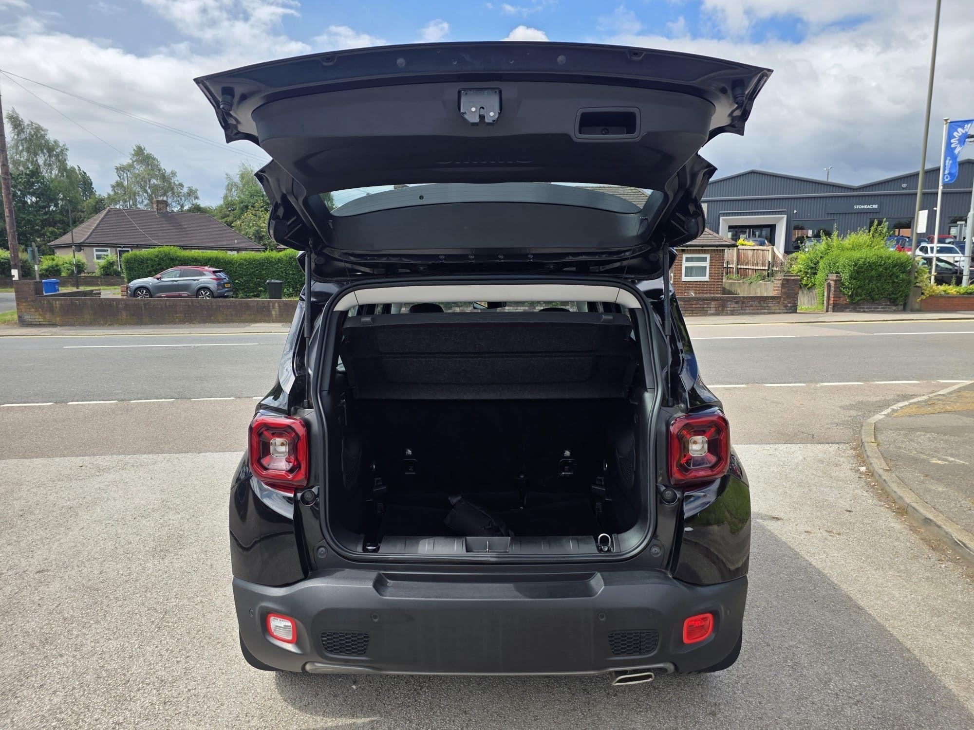 Jeep Renegade Image 10