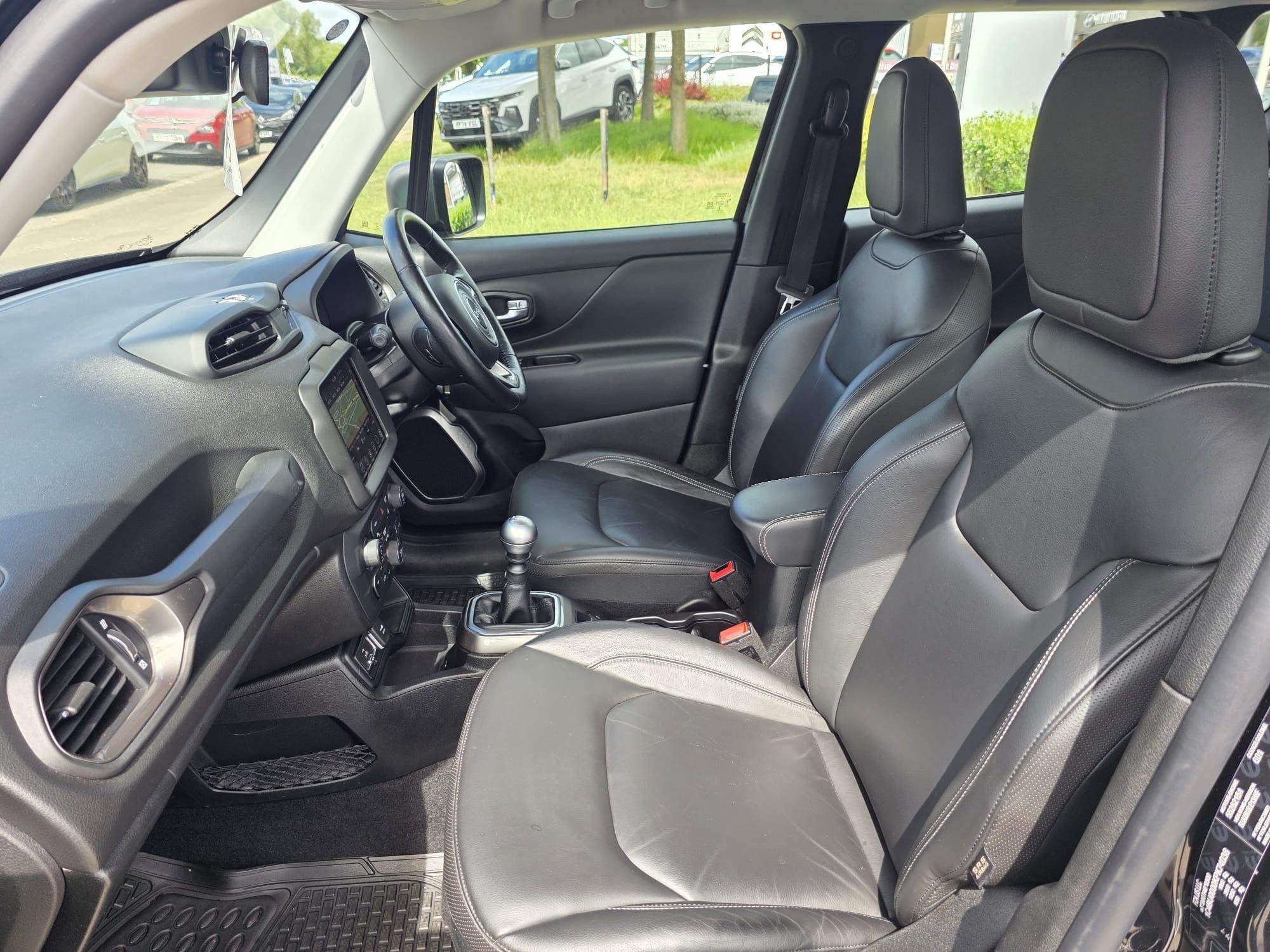 Jeep Renegade Image 13