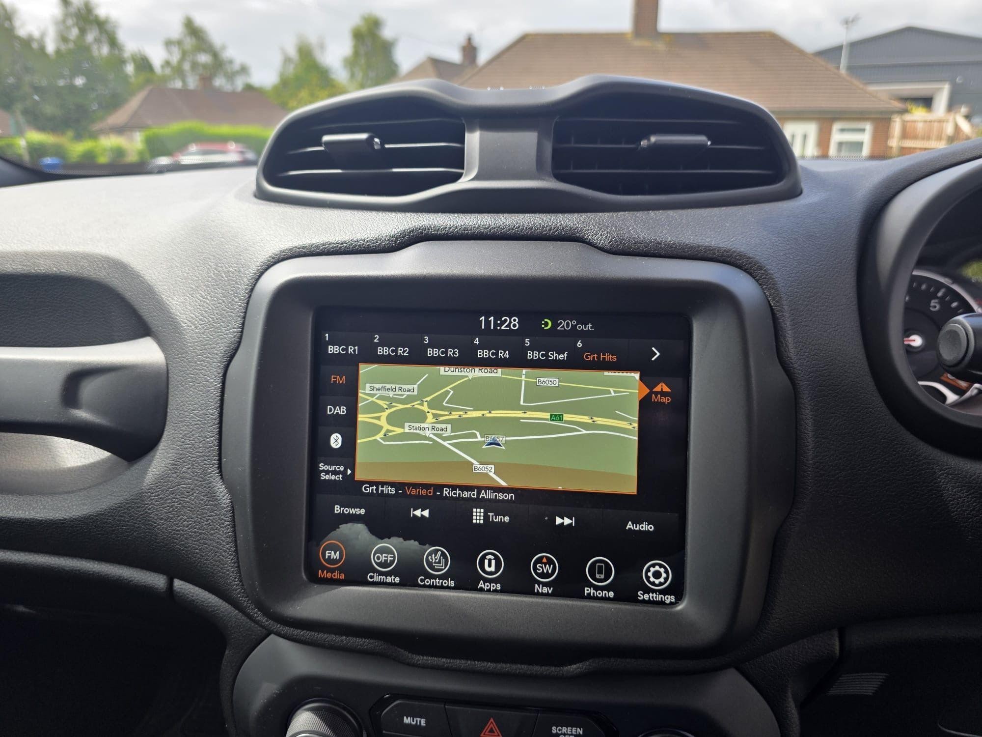 Jeep Renegade Image 16