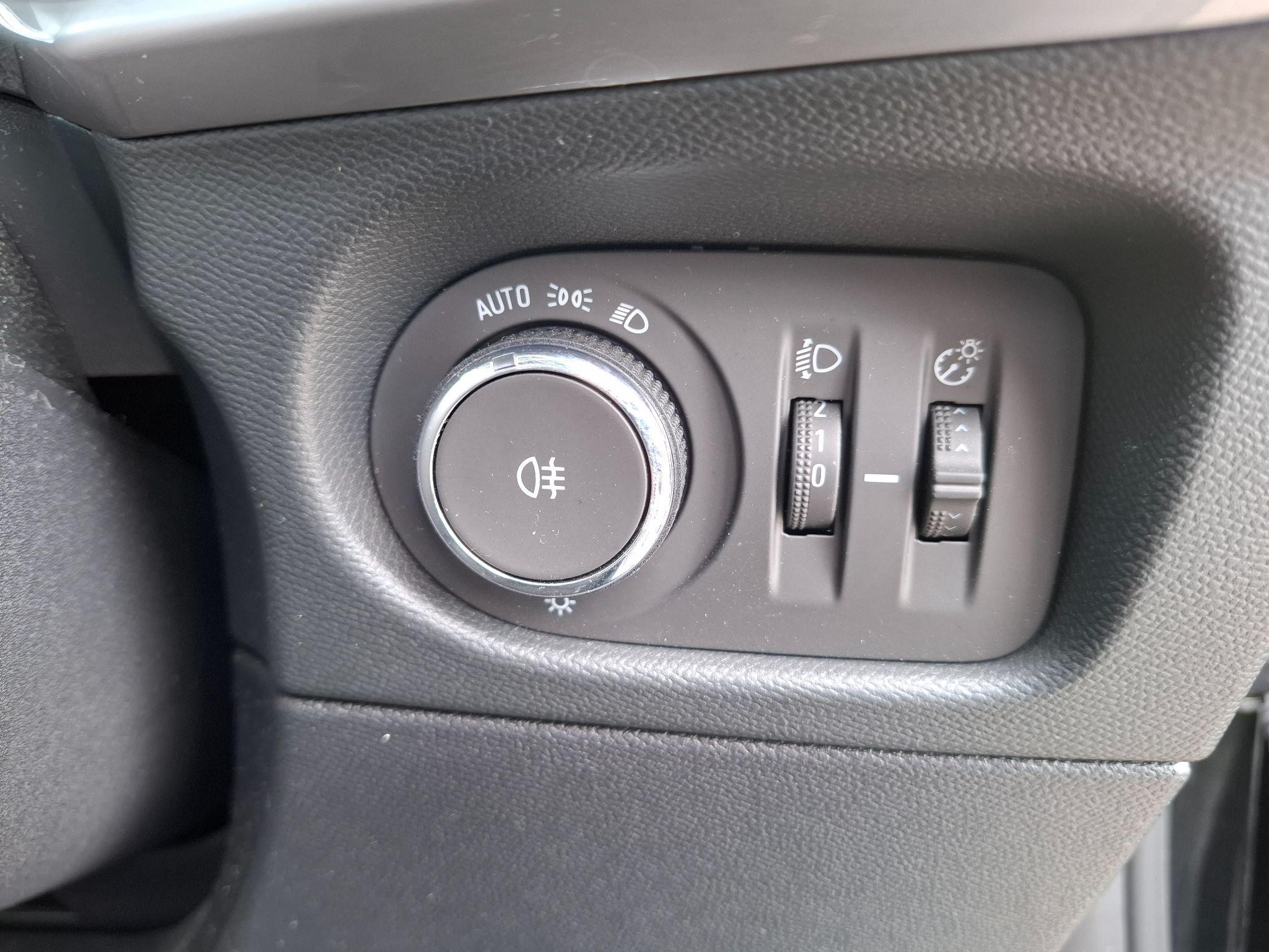 Vauxhall Mokka Electric Image 16