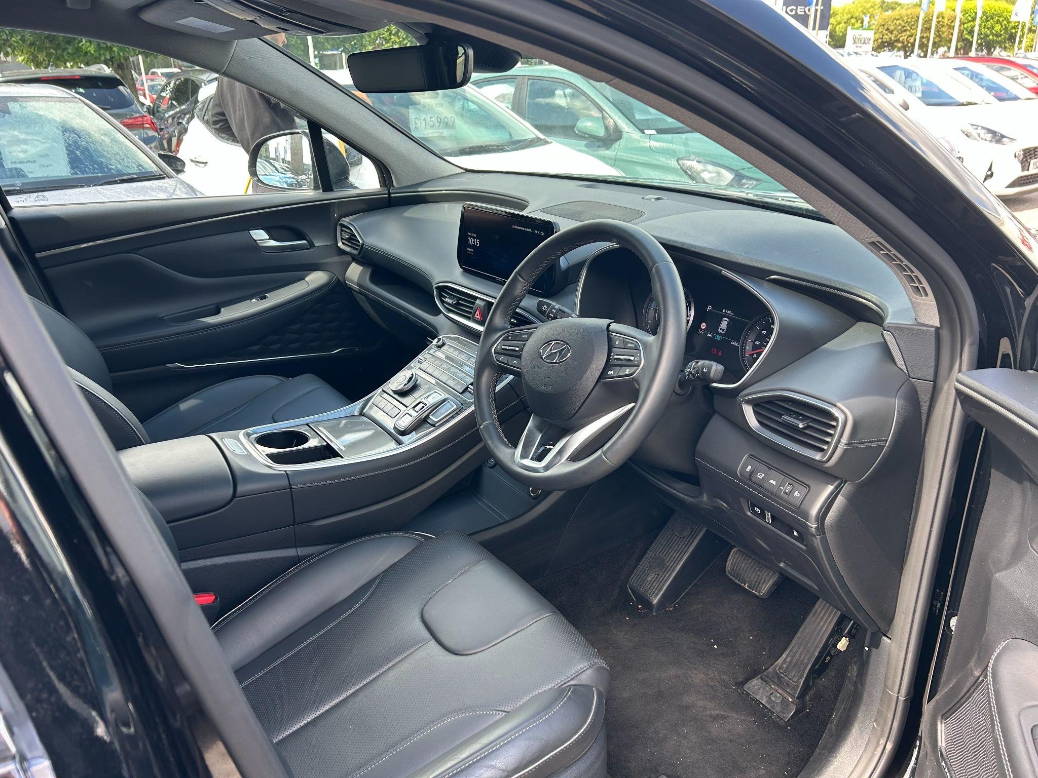 Hyundai SANTA FE Image 11